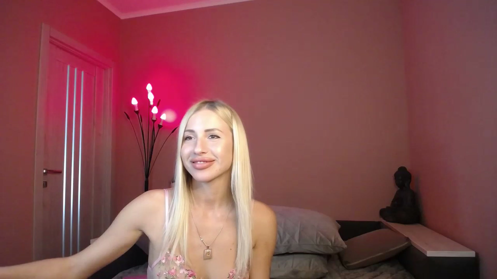 Gallery image thumbnail from KimKalash's myfreecams stream on, 07/11/2023, 10:18 image 12 of 20