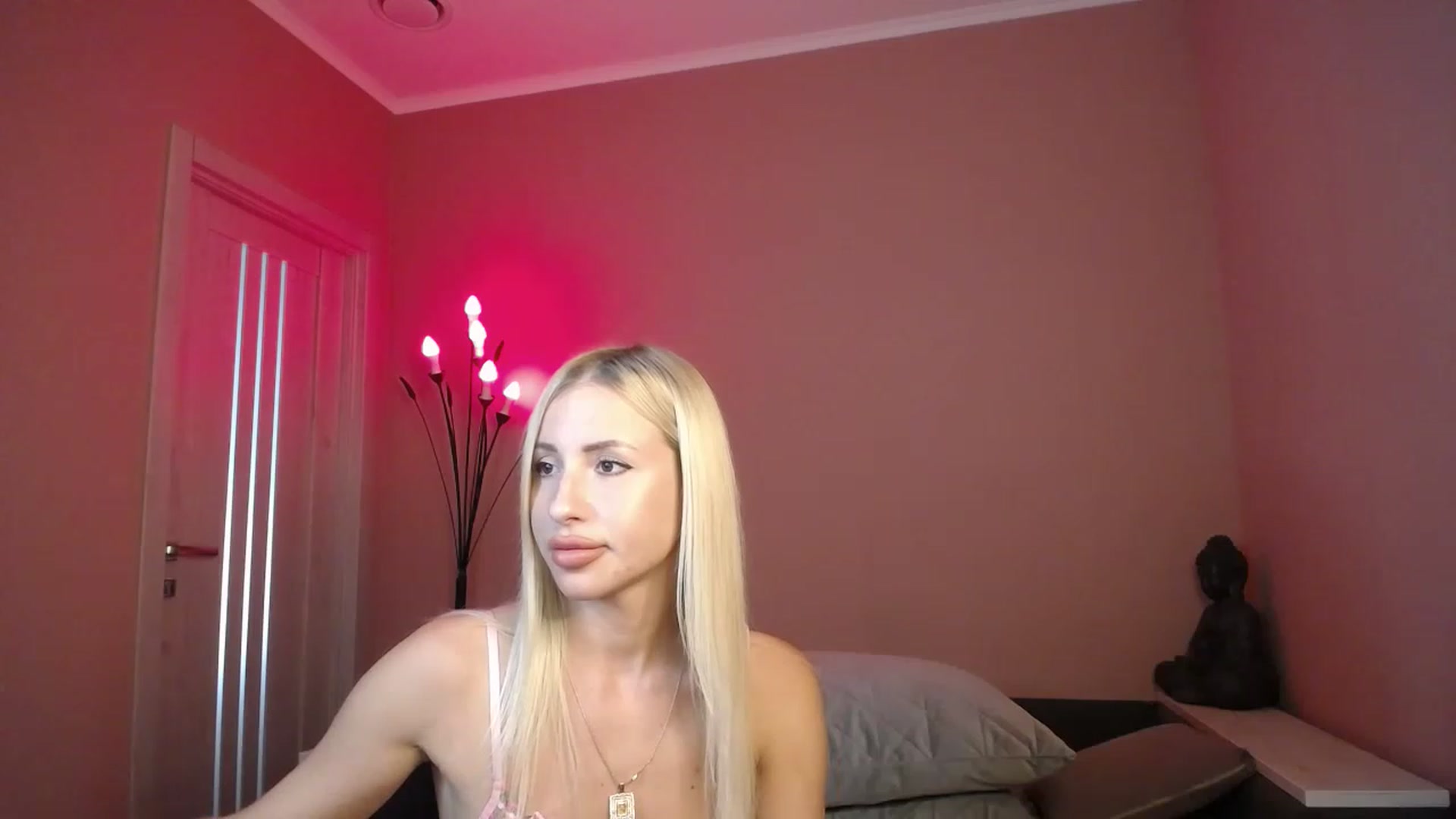 Gallery image thumbnail from KimKalash's myfreecams stream on, 07/11/2023, 11:33 image 10 of 20