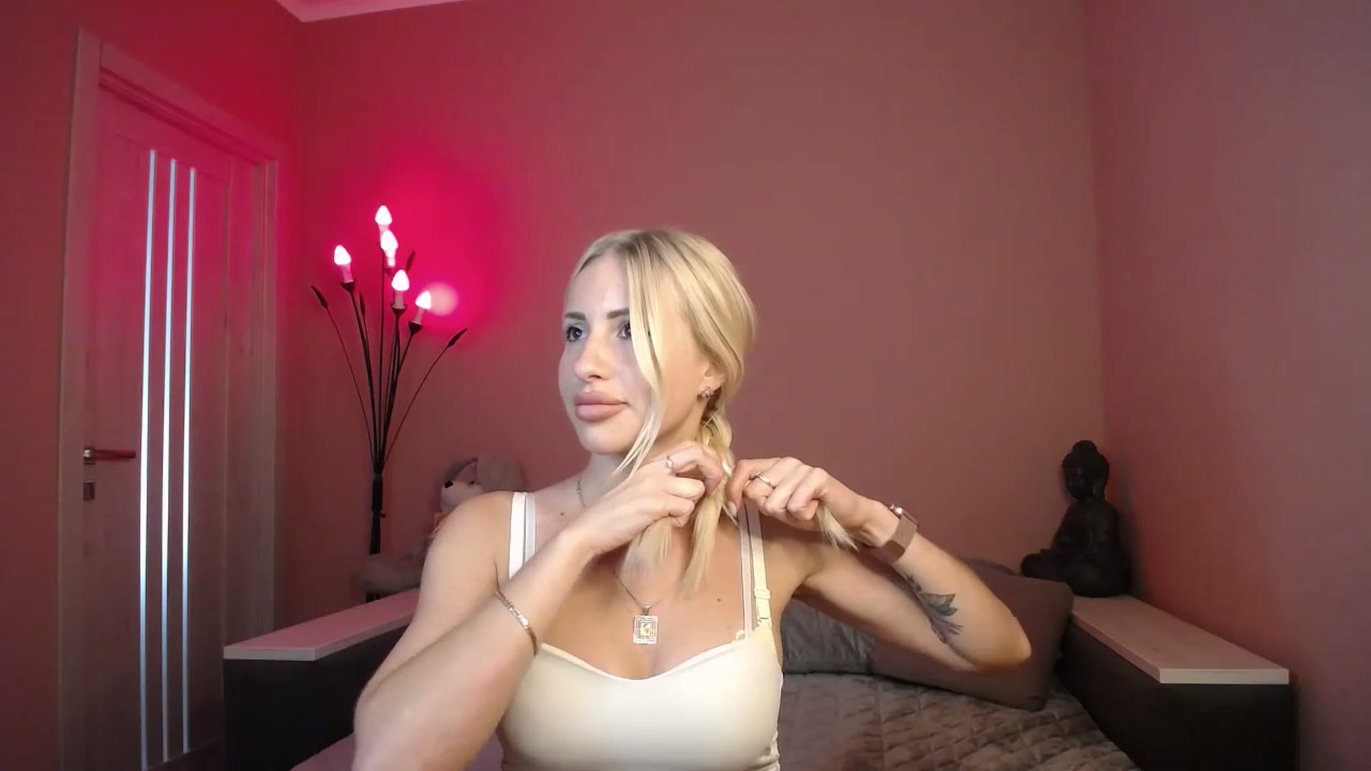 Gallery image thumbnail from KimKalash's myfreecams stream on, 07/20/2023, 10:56 image 9 of 20