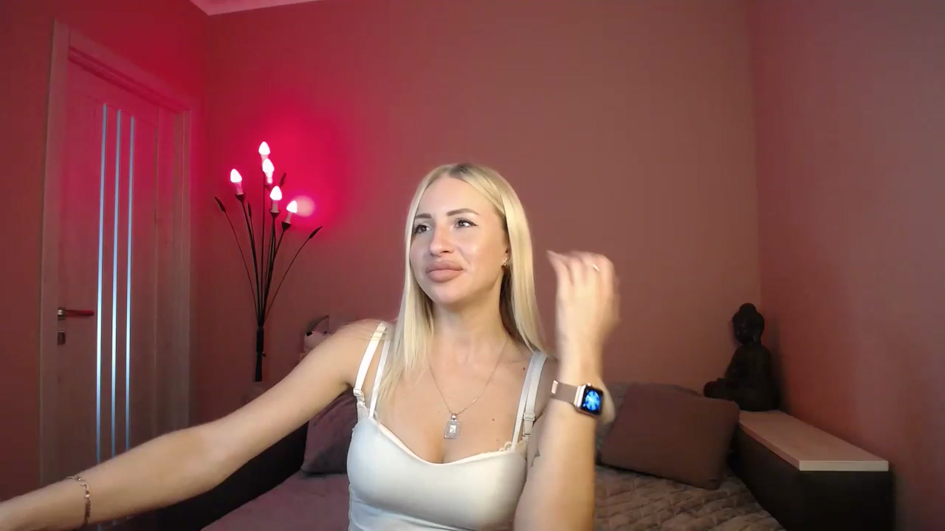 Gallery image thumbnail from KimKalash's myfreecams stream on, 07/20/2023, 10:56 image 2 of 20