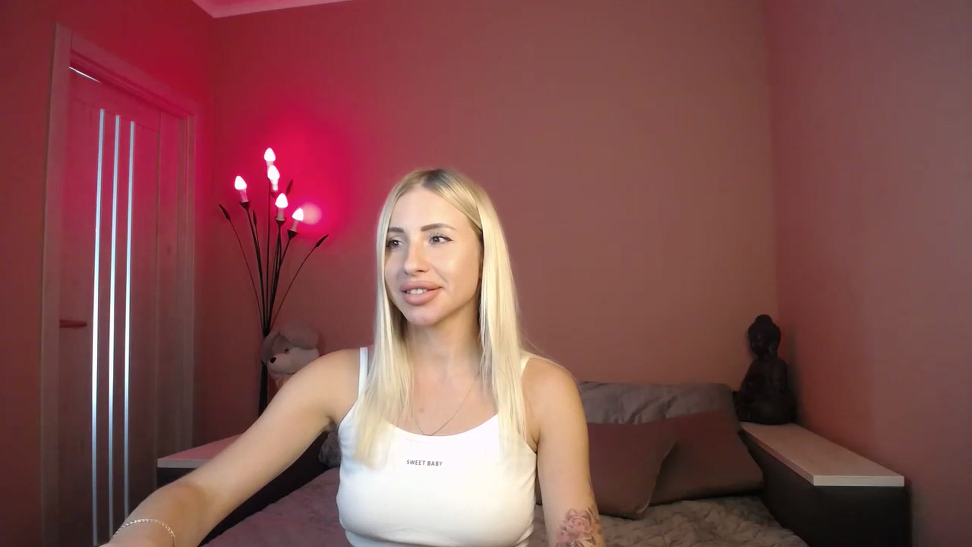 Gallery image thumbnail from KimKalash's myfreecams stream on, 07/21/2023, 11:39 image 7 of 20