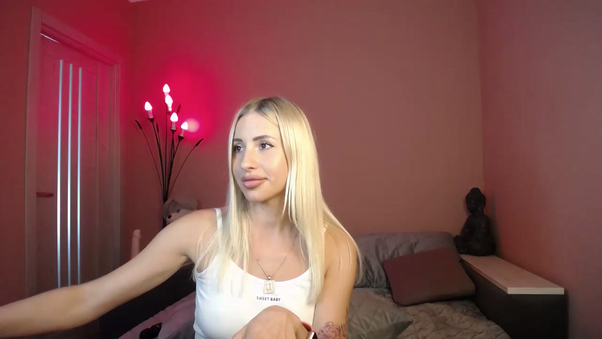Gallery image thumbnail from KimKalash's myfreecams stream on, 07/21/2023, 12:57 image 11 of 20