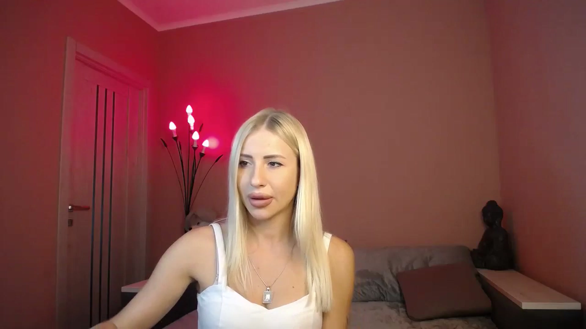 Gallery image thumbnail from KimKalash's myfreecams stream on, 07/22/2023, 09:20 image 13 of 20