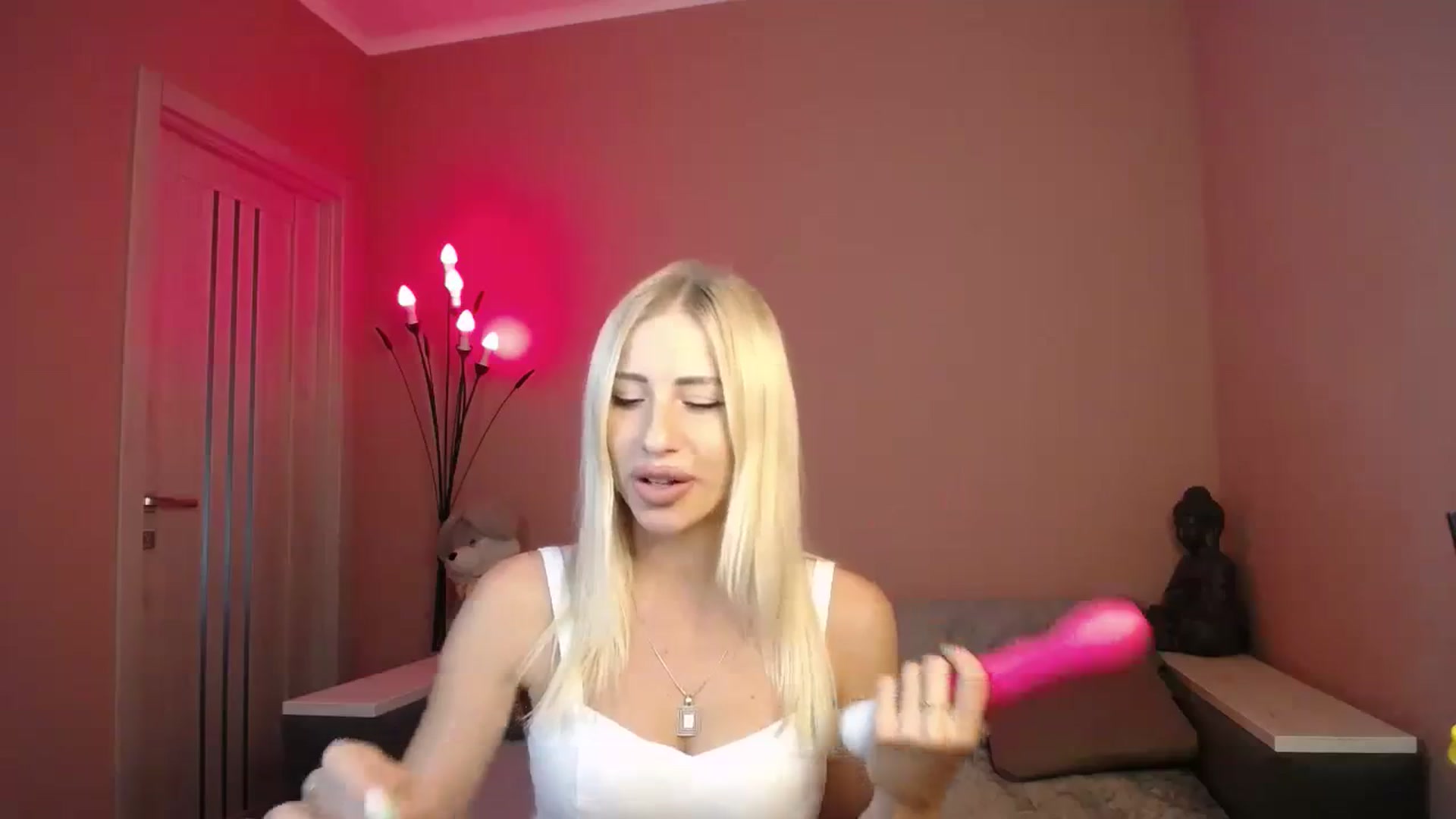Gallery image thumbnail from KimKalash's myfreecams stream on, 07/22/2023, 09:20 image 5 of 20