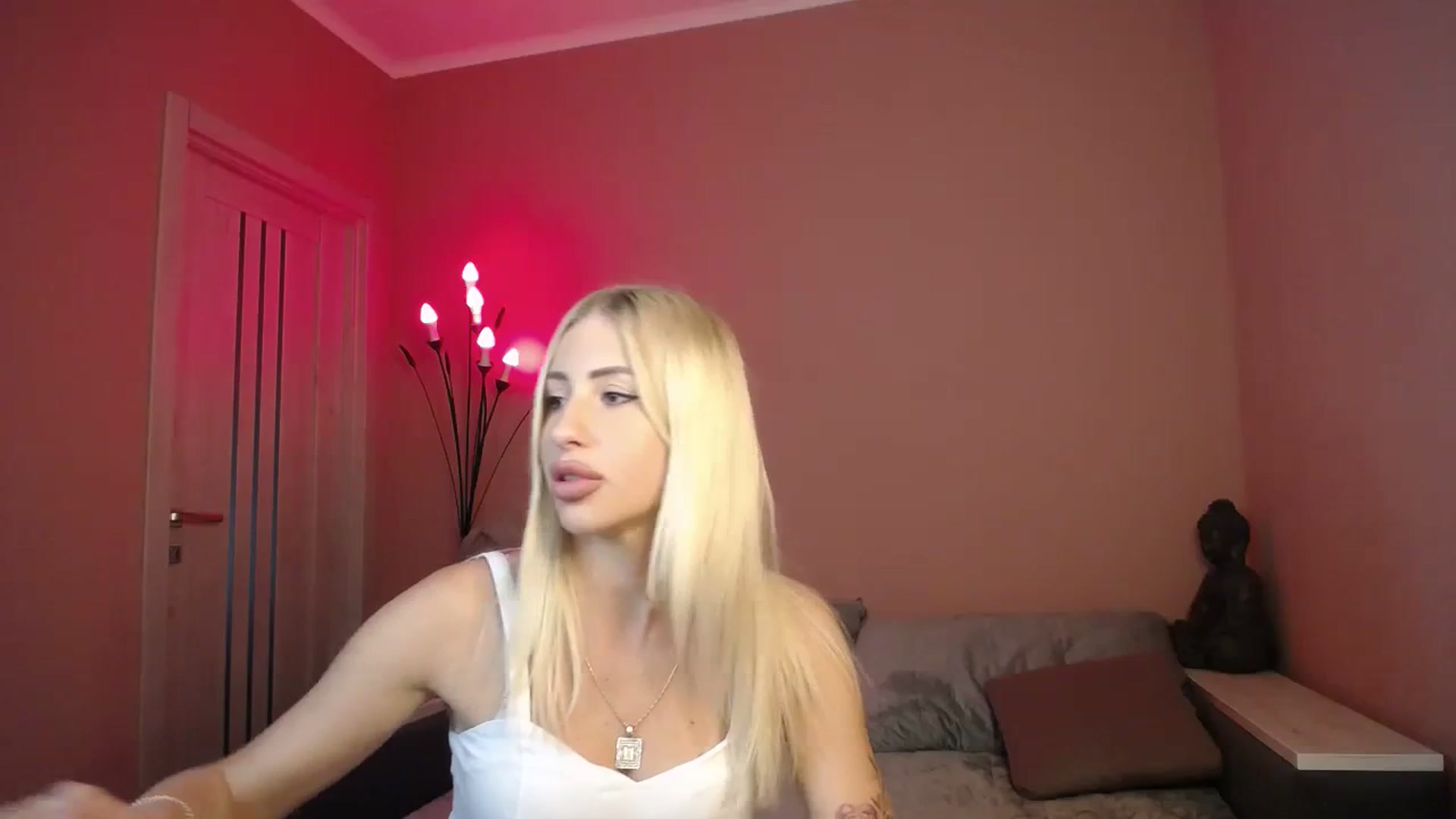 Gallery image thumbnail from KimKalash's myfreecams stream on, 07/22/2023, 09:20 image 10 of 20