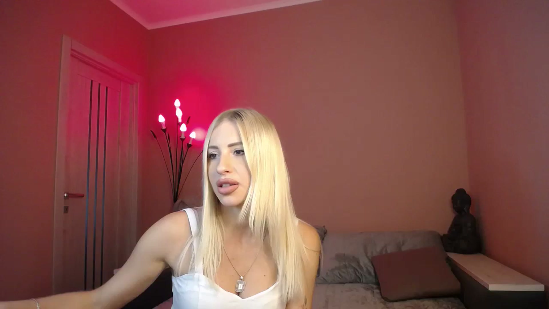 Gallery image thumbnail from KimKalash's myfreecams stream on, 07/22/2023, 09:20 image 9 of 20