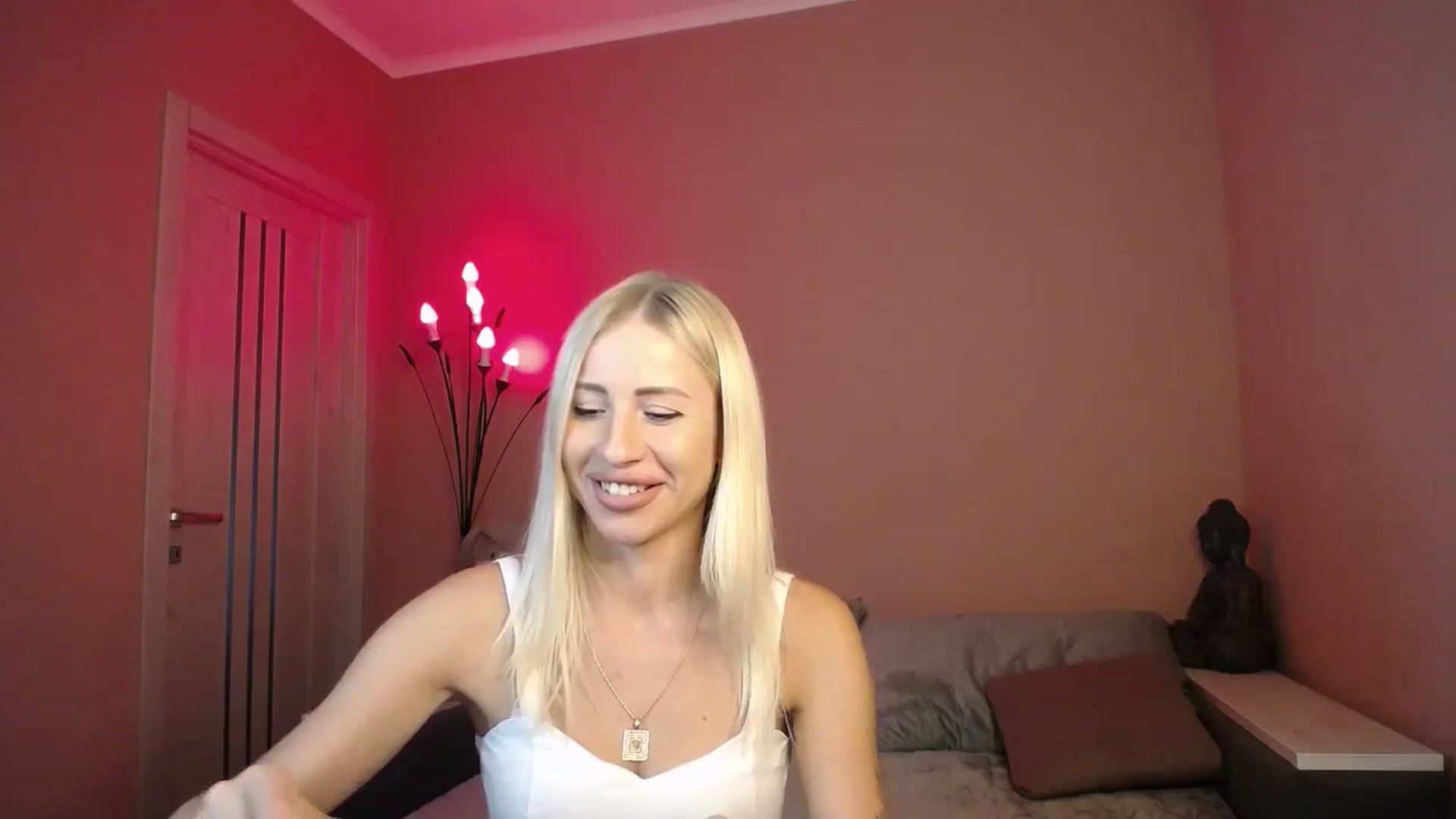 Gallery image thumbnail from KimKalash's myfreecams stream on, 07/22/2023, 09:20 image 12 of 20