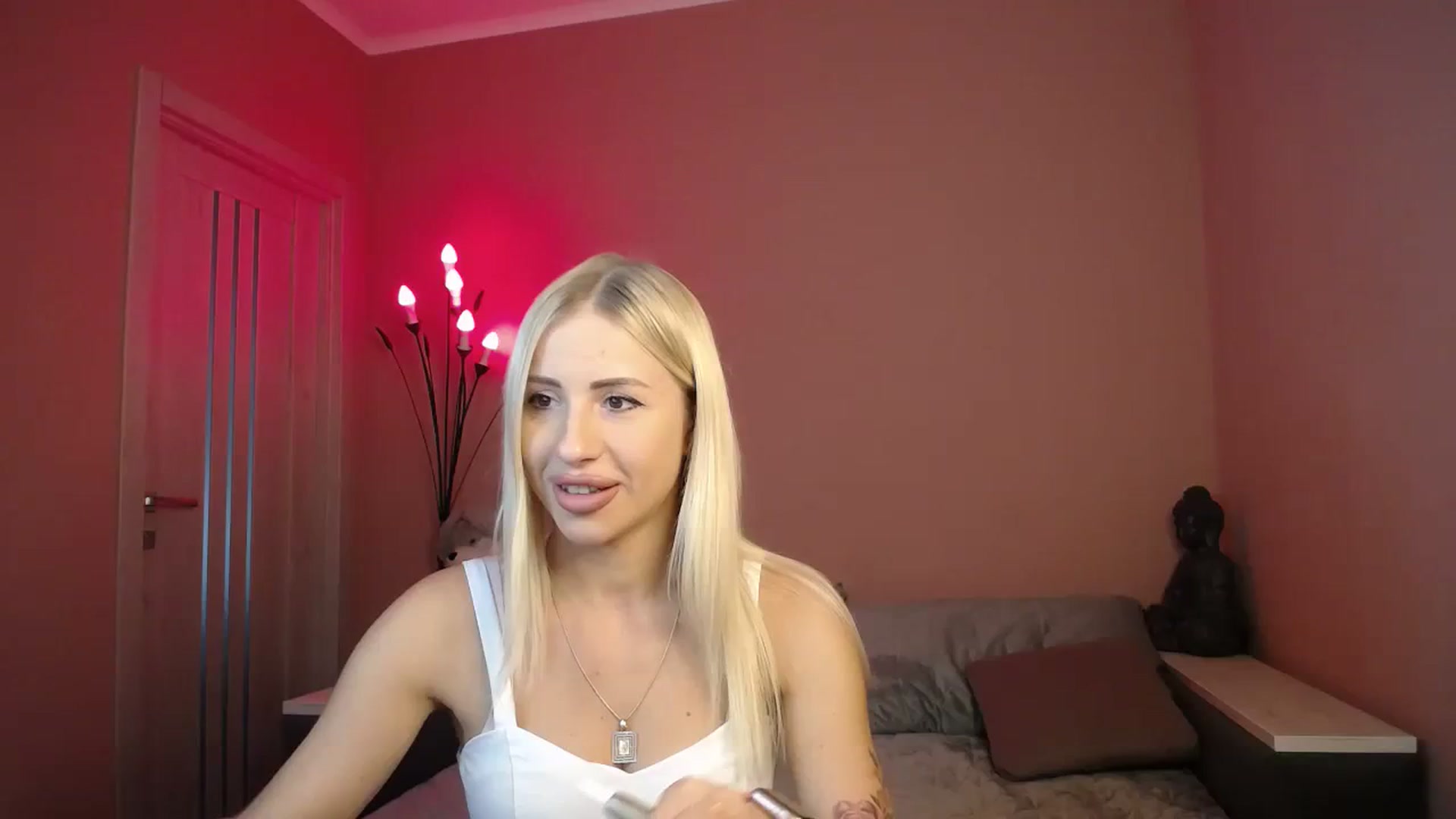 Gallery image thumbnail from KimKalash's myfreecams stream on, 07/22/2023, 09:20 image 1 of 20