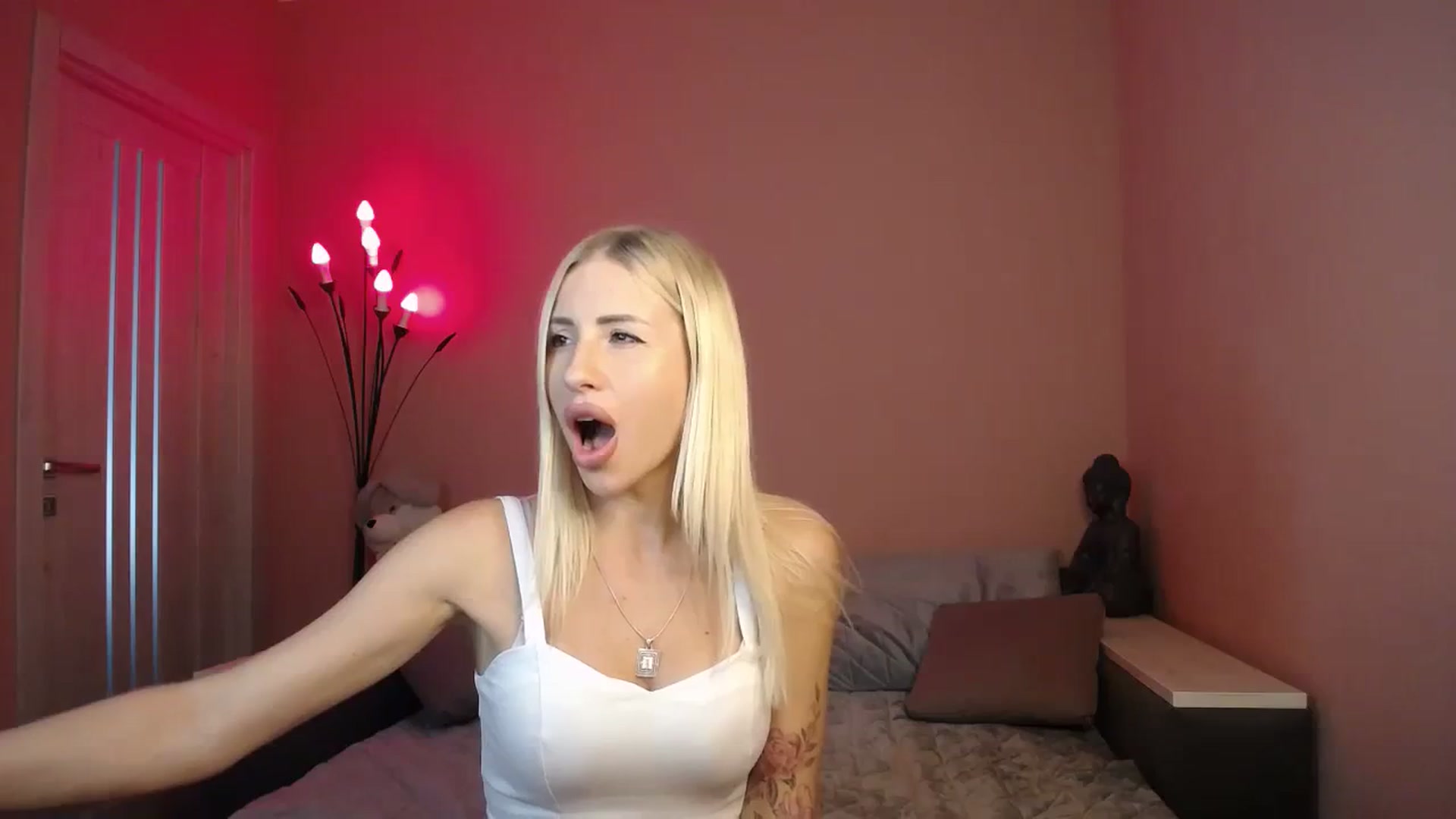 Gallery image thumbnail from KimKalash's myfreecams stream on, 07/22/2023, 10:49 image 19 of 20