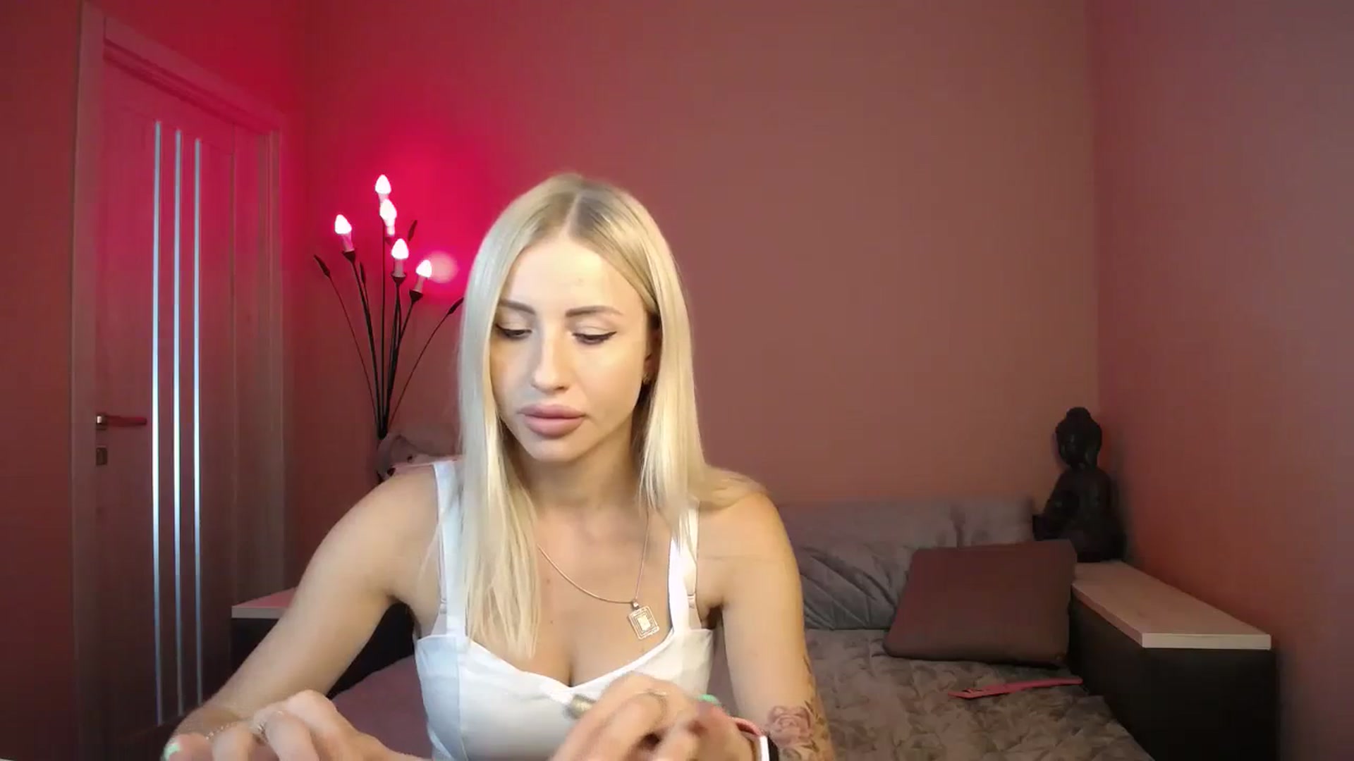Gallery image thumbnail from KimKalash's myfreecams stream on, 07/22/2023, 10:49 image 6 of 20