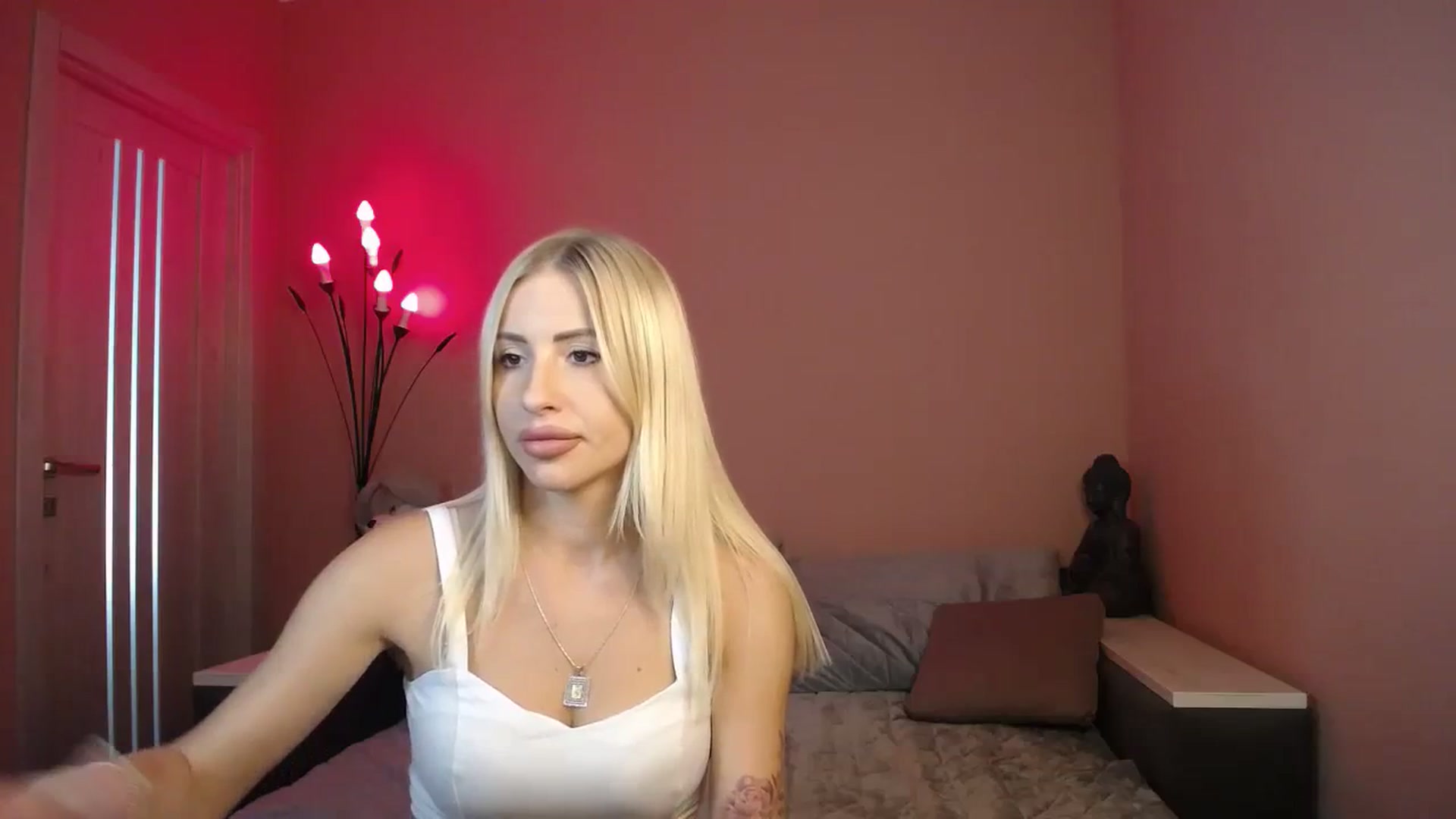 Gallery image thumbnail from KimKalash's myfreecams stream on, 07/22/2023, 10:49 image 16 of 20