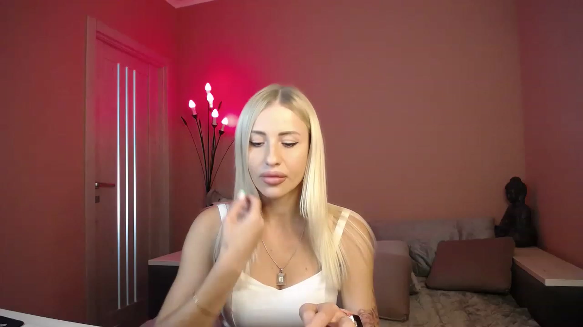 Gallery image thumbnail from KimKalash's myfreecams stream on, 07/22/2023, 11:46 image 15 of 20