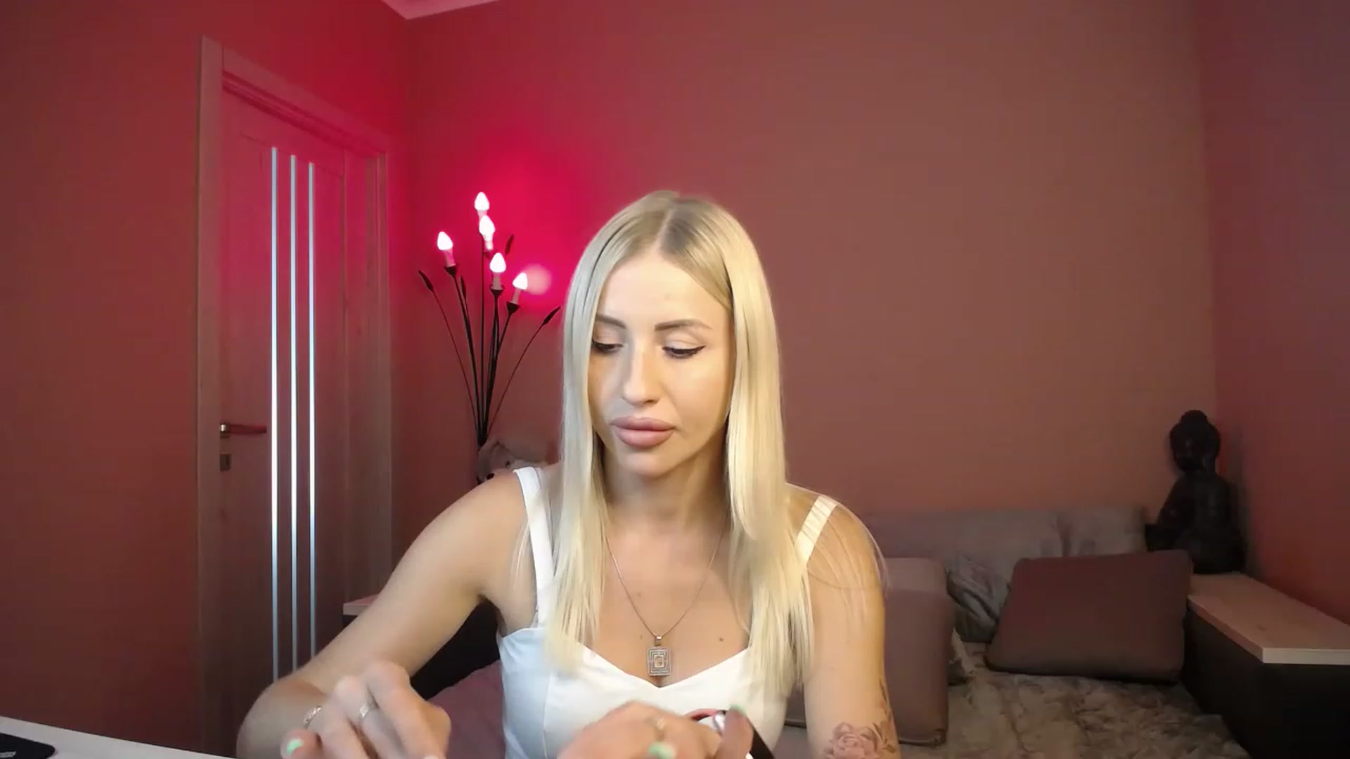 Gallery image thumbnail from KimKalash's myfreecams stream on, 07/22/2023, 11:46 image 11 of 20