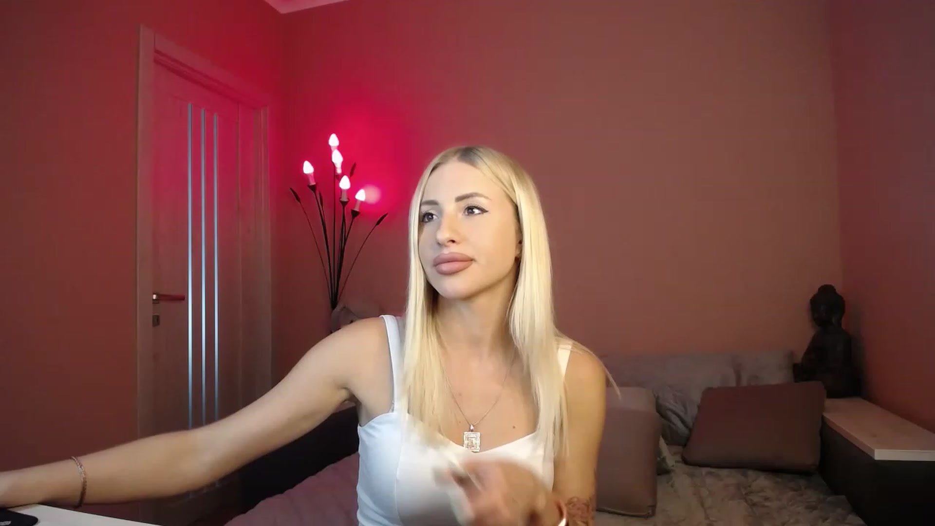 Gallery image thumbnail from KimKalash's myfreecams stream on, 07/22/2023, 11:46 image 2 of 20