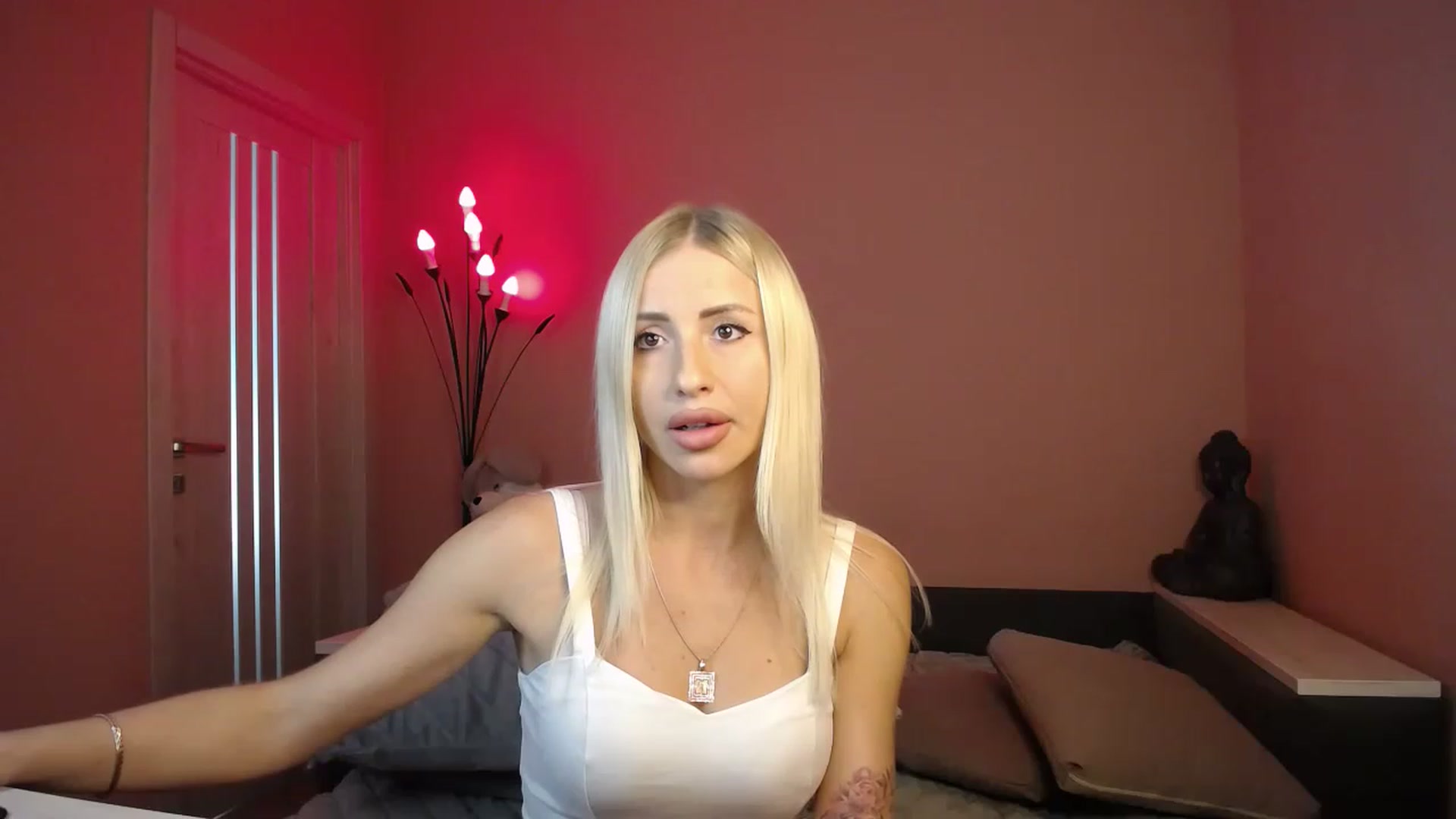 Gallery image thumbnail from KimKalash's myfreecams stream on, 07/22/2023, 12:39 image 3 of 20