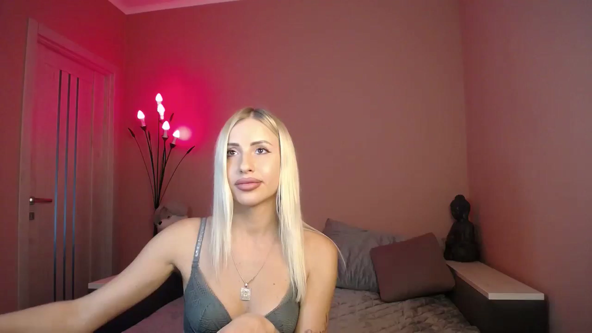 Gallery image thumbnail from KimKalash's myfreecams stream on, 07/23/2023, 09:50 image 8 of 20