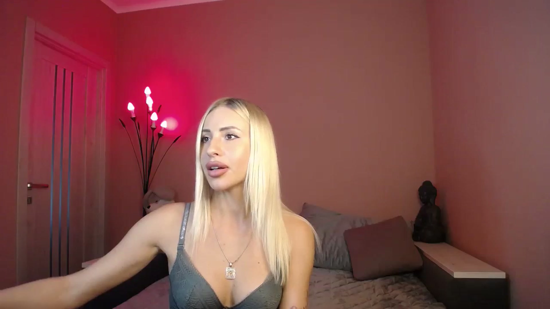 Gallery image thumbnail from KimKalash's myfreecams stream on, 07/23/2023, 09:50 image 7 of 20