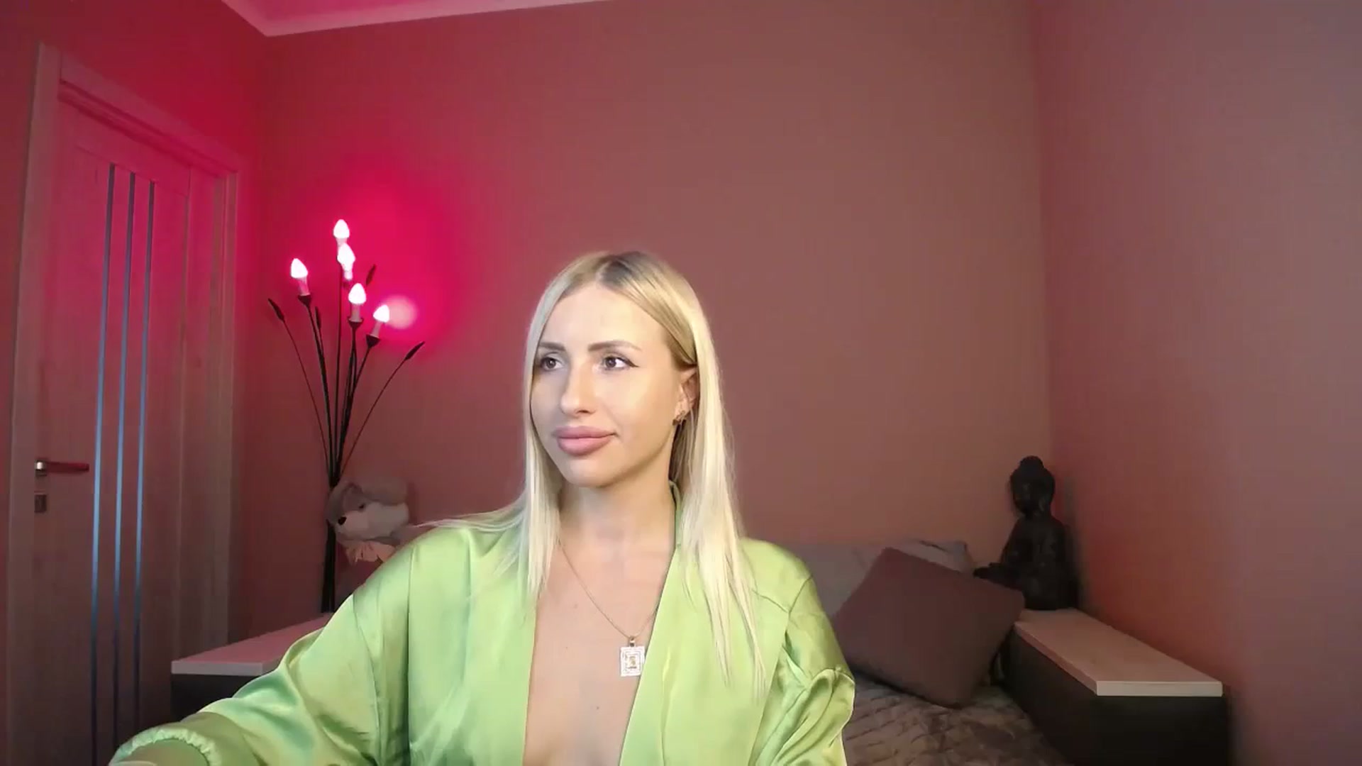 Gallery image thumbnail from KimKalash's myfreecams stream on, 07/23/2023, 12:31 image 15 of 20