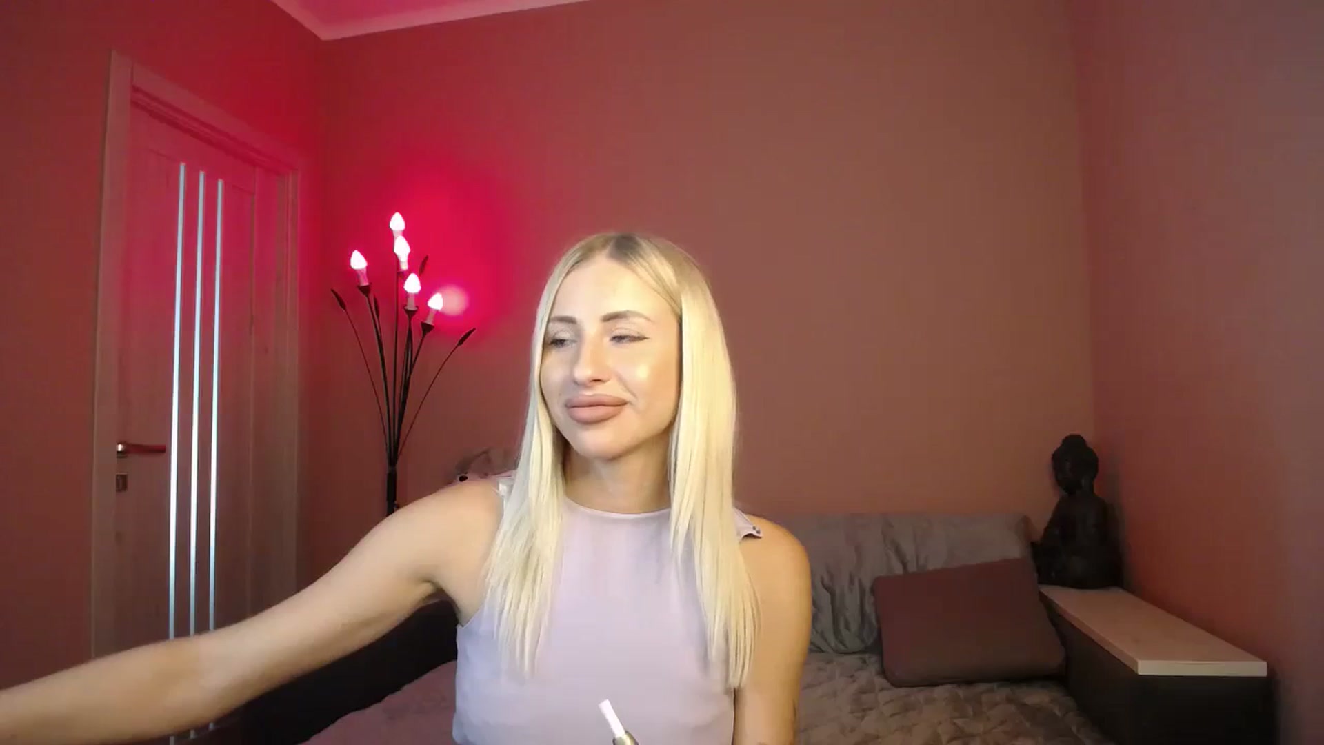 Gallery image thumbnail from KimKalash's myfreecams stream on, 07/24/2023, 10:16 image 4 of 20