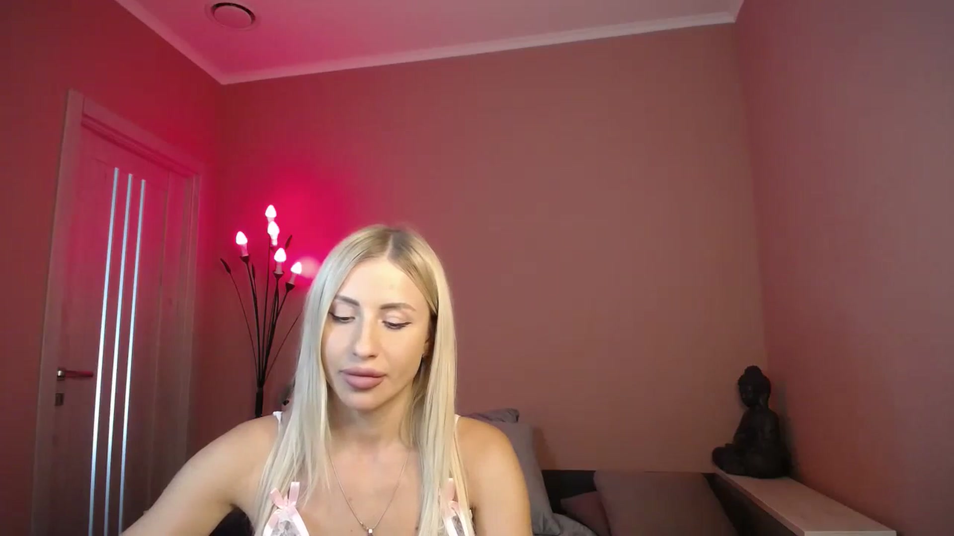 Gallery image thumbnail from KimKalash's myfreecams stream on, 07/24/2023, 12:37 image 2 of 20