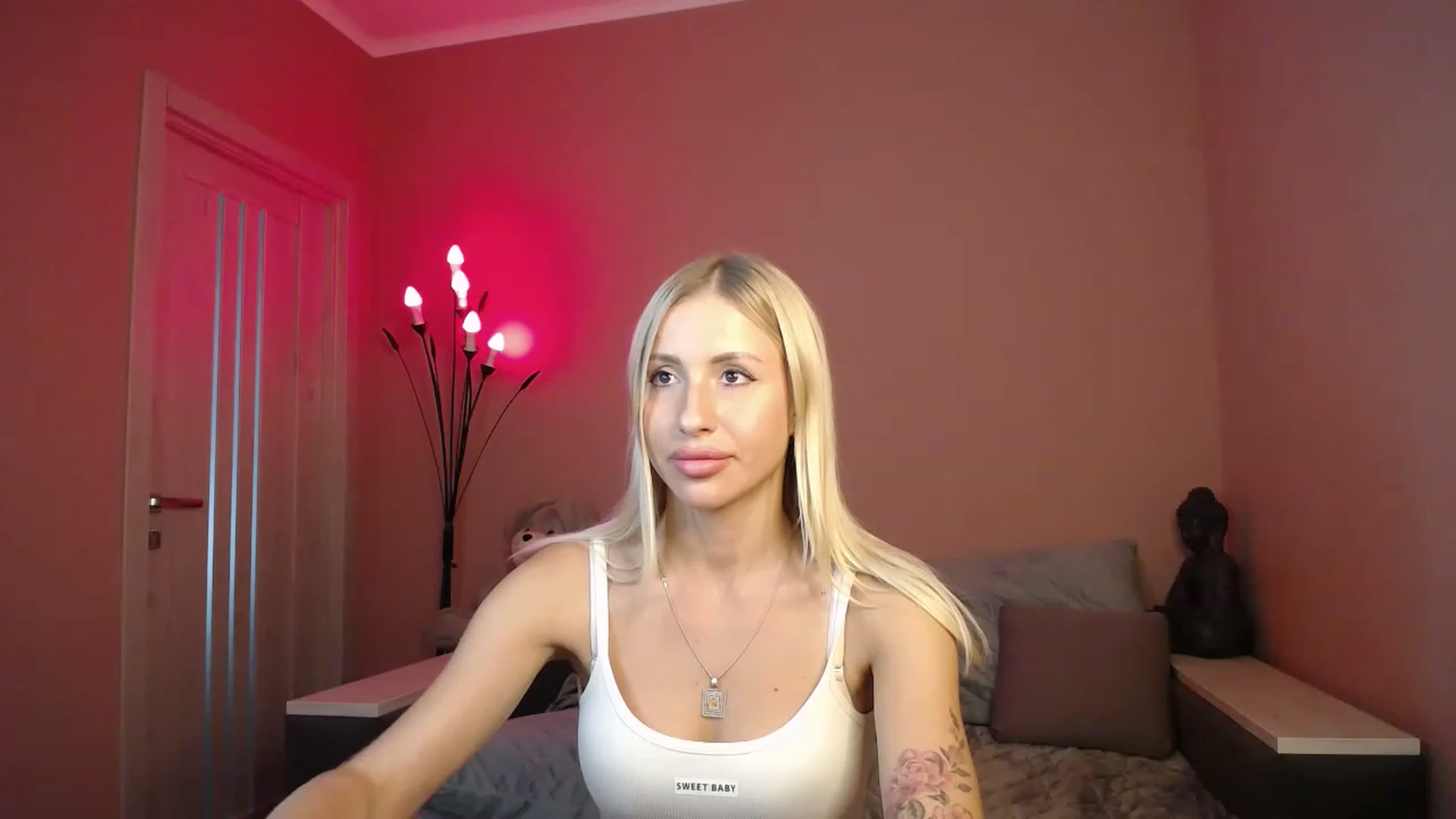 Gallery image thumbnail from KimKalash's myfreecams stream on, 07/25/2023, 13:47 image 19 of 20