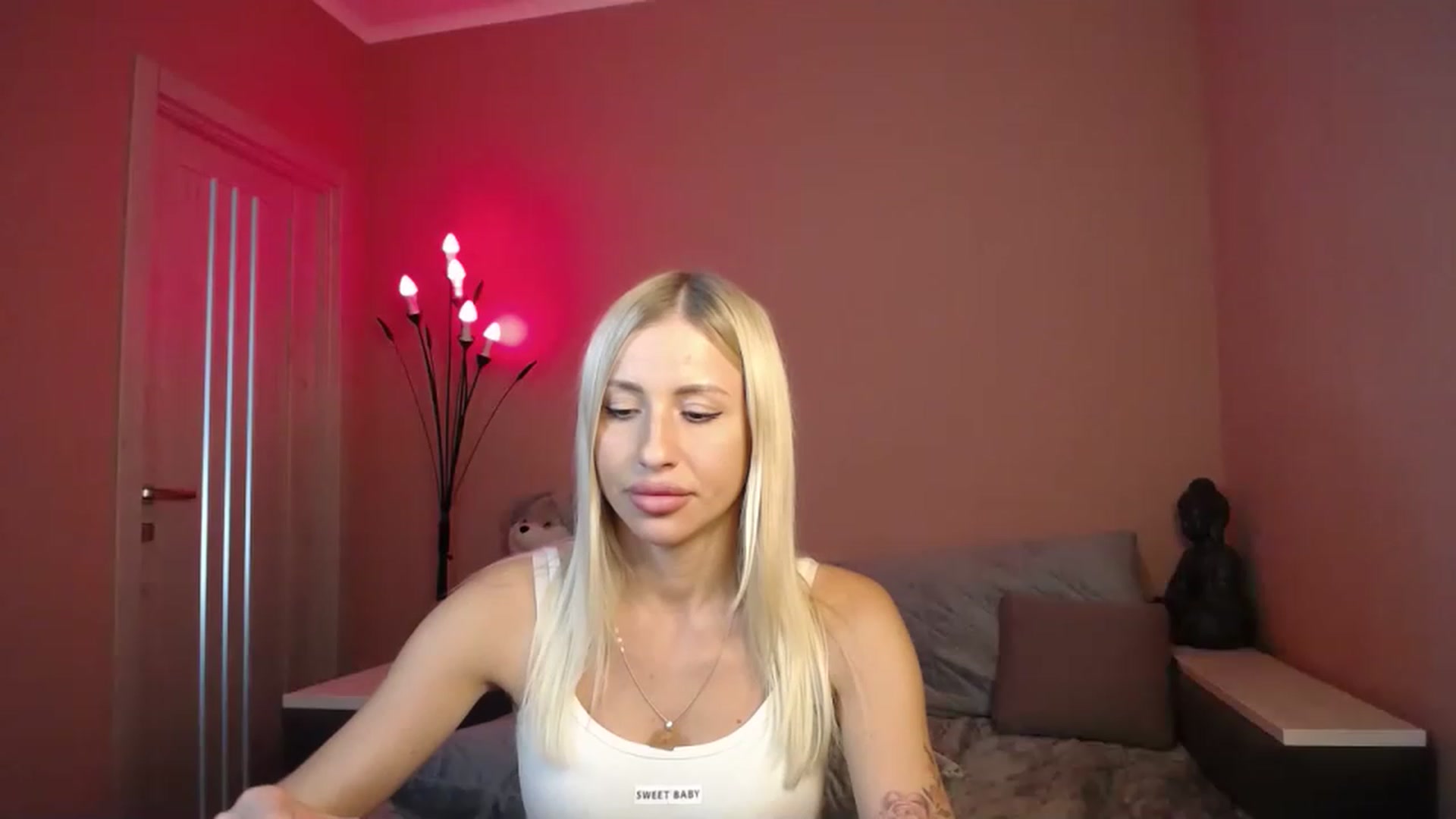 Gallery image thumbnail from KimKalash's myfreecams stream on, 07/25/2023, 13:47 image 1 of 20