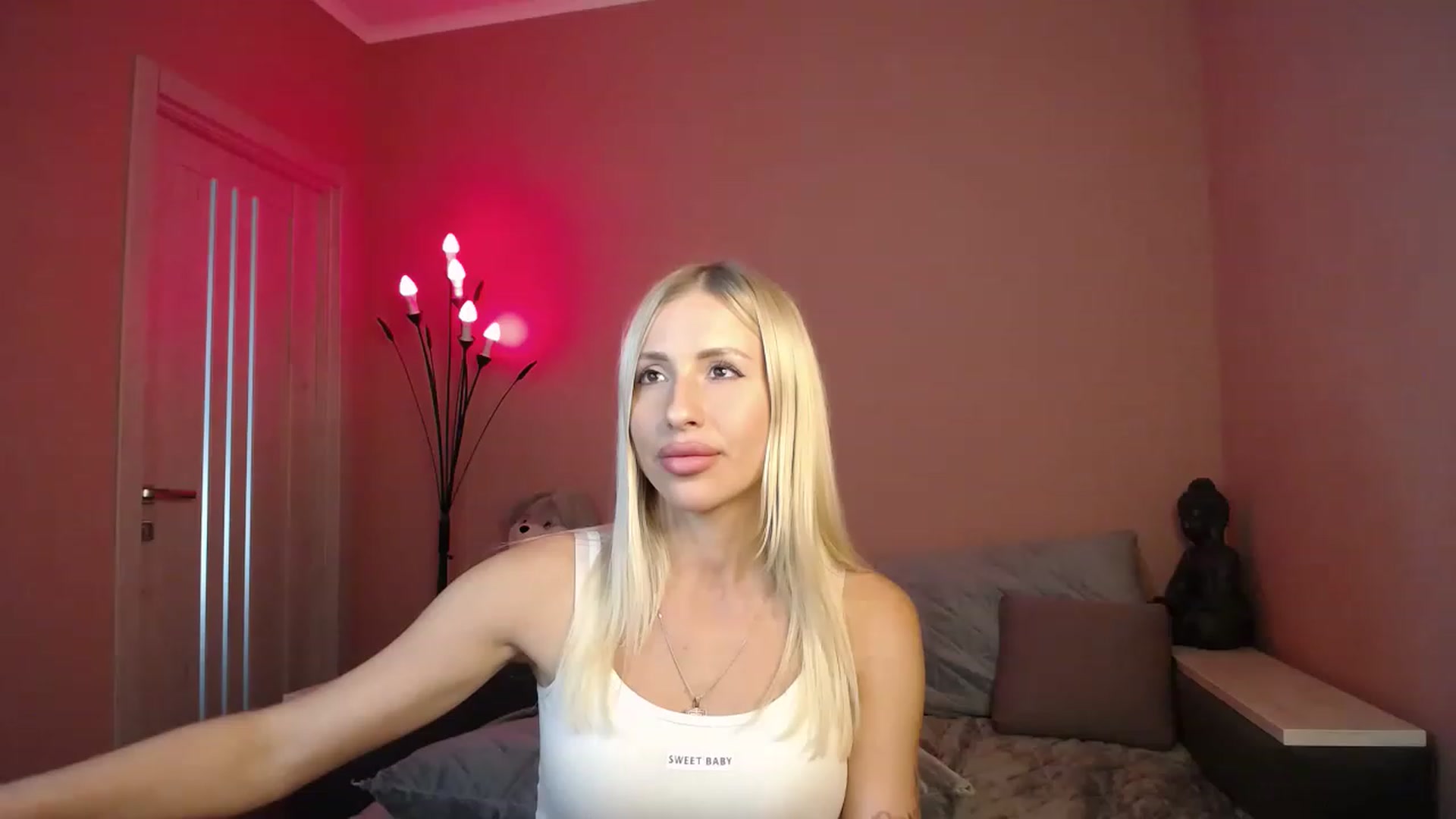 Gallery image thumbnail from KimKalash's myfreecams stream on, 07/25/2023, 13:47 image 2 of 20