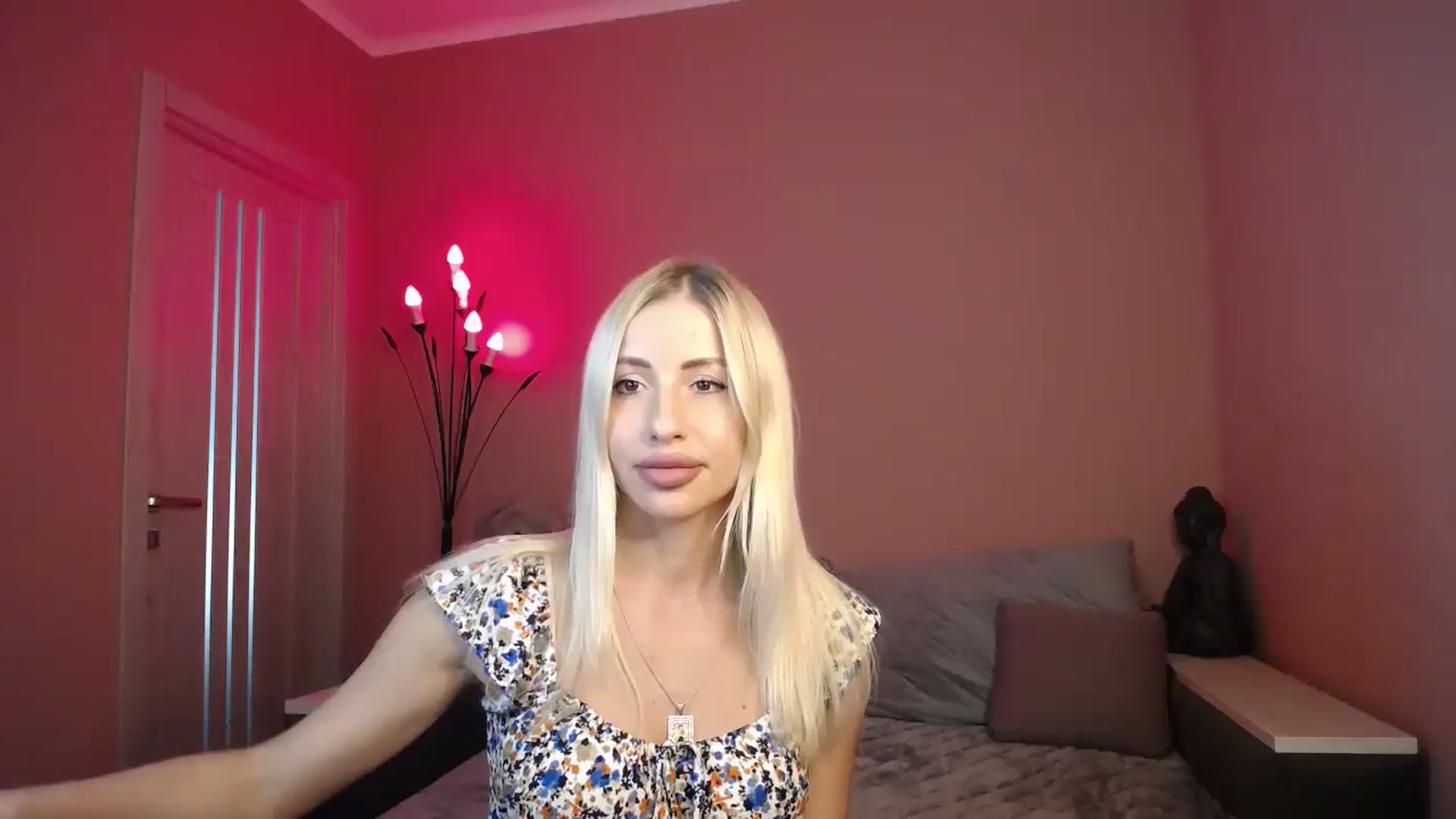 Gallery image thumbnail from KimKalash's myfreecams stream on, 07/26/2023, 08:19 image 2 of 20