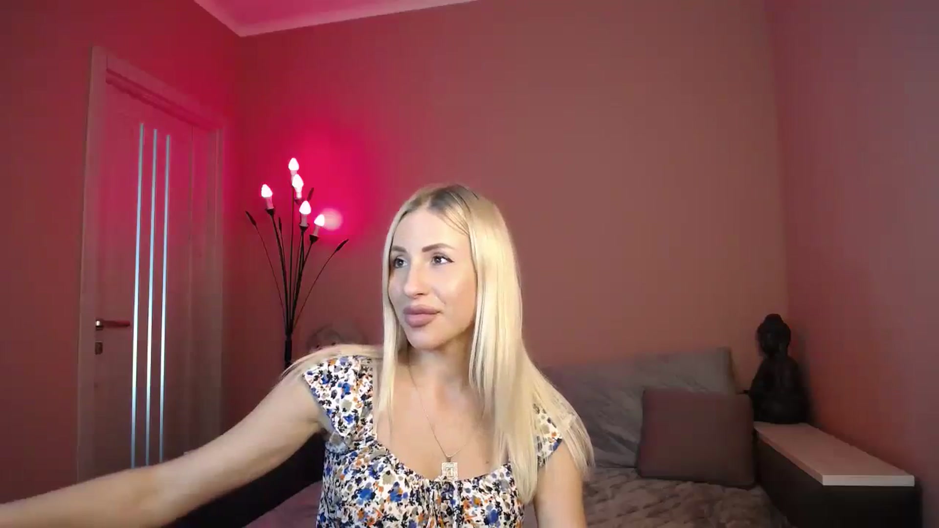 Gallery image thumbnail from KimKalash's myfreecams stream on, 07/26/2023, 08:19 image 10 of 20