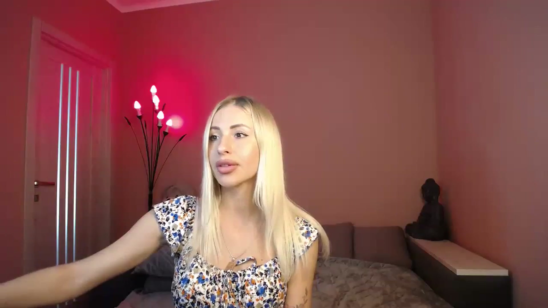 Gallery image thumbnail from KimKalash's myfreecams stream on, 07/26/2023, 09:07 image 15 of 20