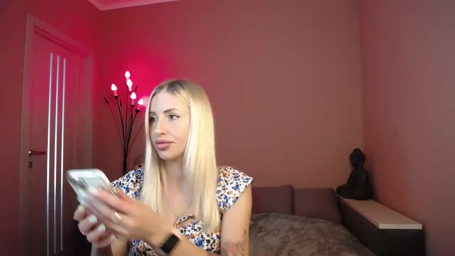 Gallery image thumbnail from KimKalash's myfreecams stream on, 07/26/2023, 09:07 image 12 of 20