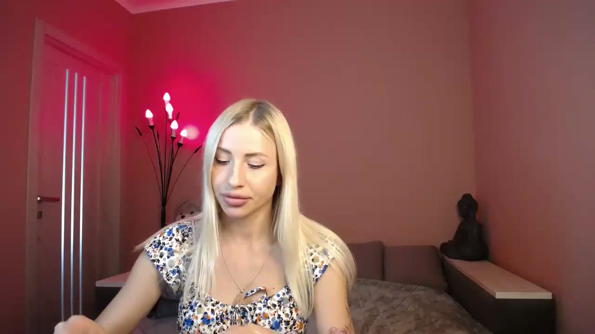 Gallery image thumbnail from KimKalash's myfreecams stream on, 07/26/2023, 09:07 image 14 of 20