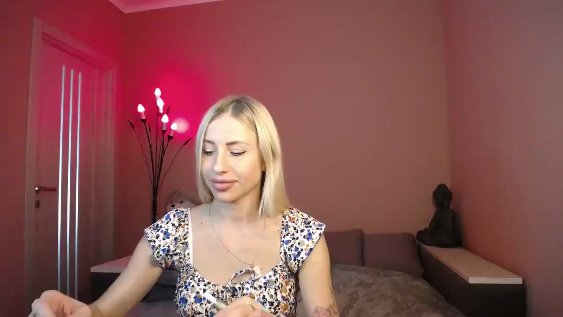 Gallery image thumbnail from KimKalash's myfreecams stream on, 07/26/2023, 09:07 image 1 of 20