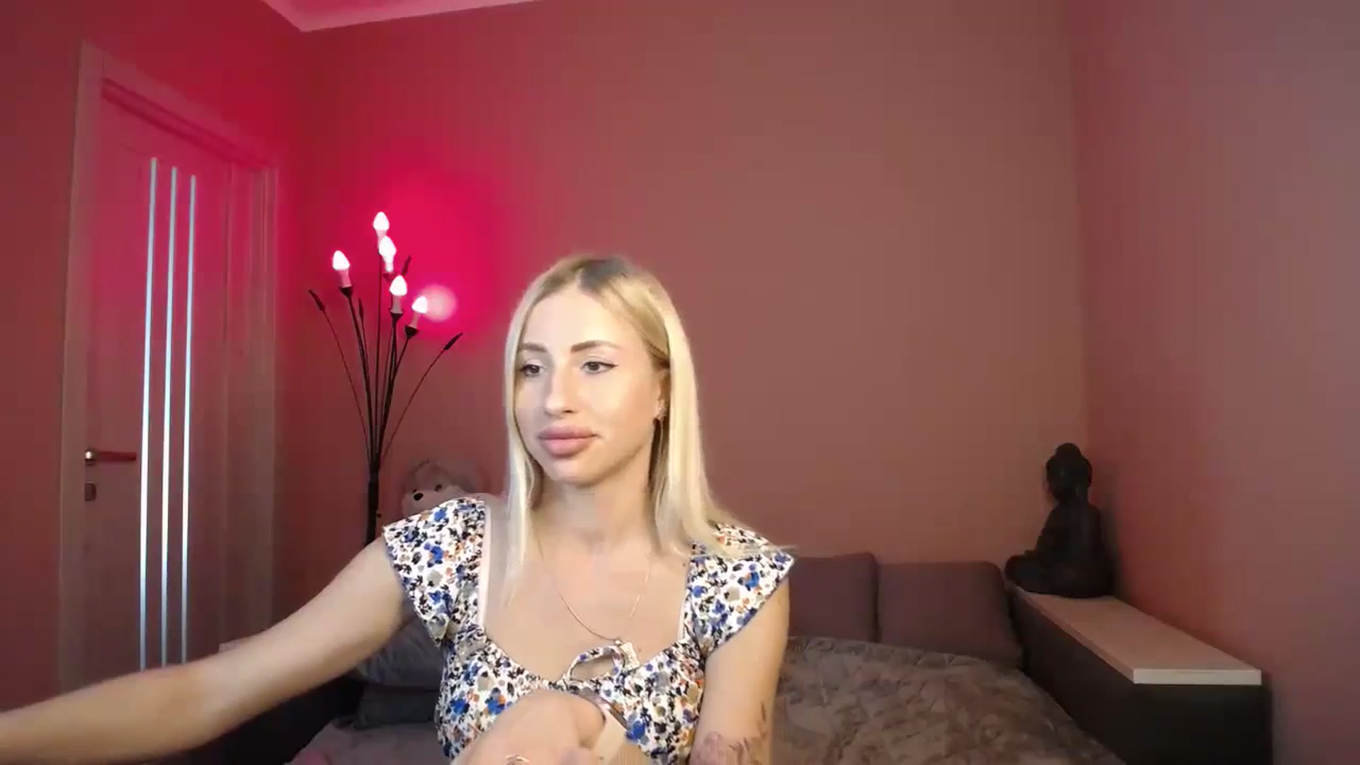 Gallery image thumbnail from KimKalash's myfreecams stream on, 07/26/2023, 09:07 image 6 of 20