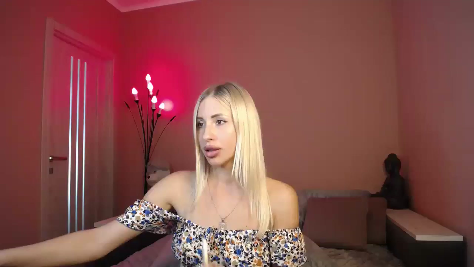 Gallery image thumbnail from KimKalash's myfreecams stream on, 07/26/2023, 12:32 image 17 of 20
