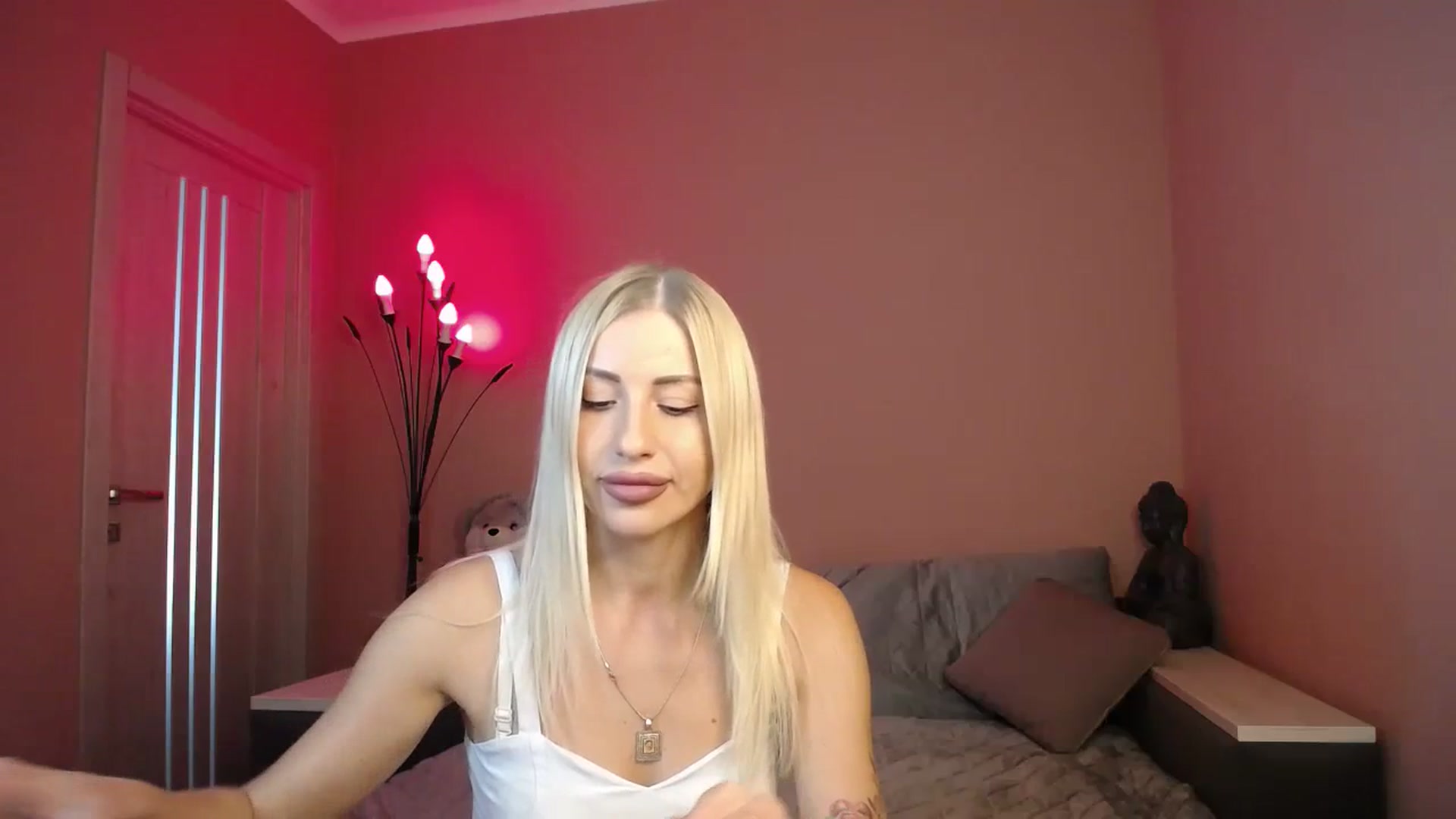 Gallery image thumbnail from KimKalash's myfreecams stream on, 07/29/2023, 09:08 image 5 of 20