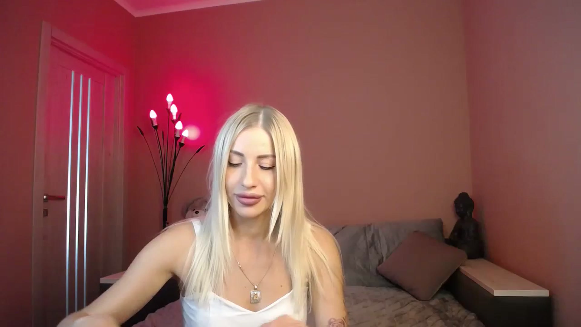 Gallery image thumbnail from KimKalash's myfreecams stream on, 07/29/2023, 09:08 image 6 of 20