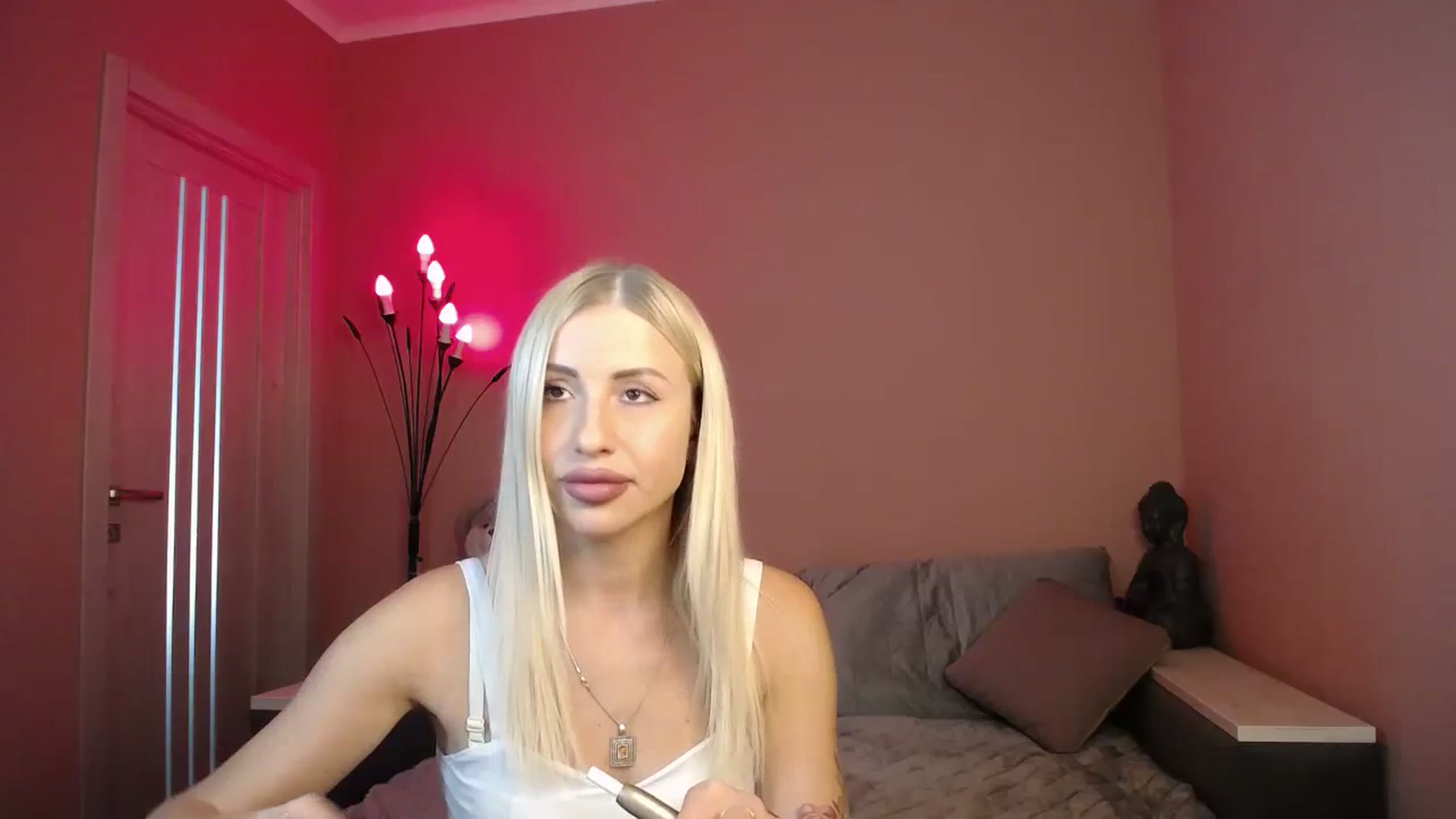 Gallery image thumbnail from KimKalash's myfreecams stream on, 07/29/2023, 09:08 image 8 of 20