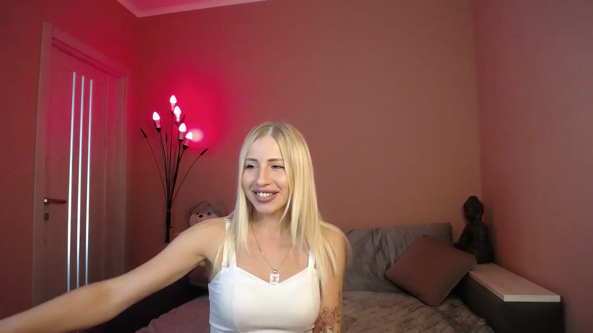 Gallery image thumbnail from KimKalash's myfreecams stream on, 07/29/2023, 09:08 image 19 of 20