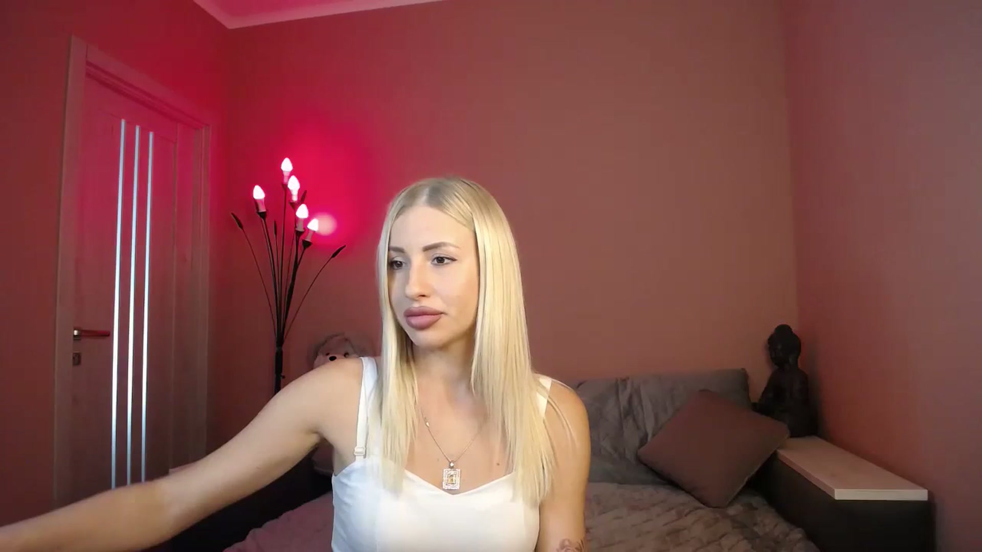 Gallery image thumbnail from KimKalash's myfreecams stream on, 07/29/2023, 09:08 image 18 of 20