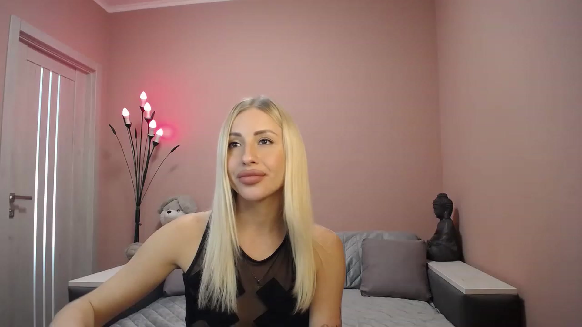 Gallery image thumbnail from KimKalash's myfreecams stream on, 08/12/2023, 09:24 image 19 of 20