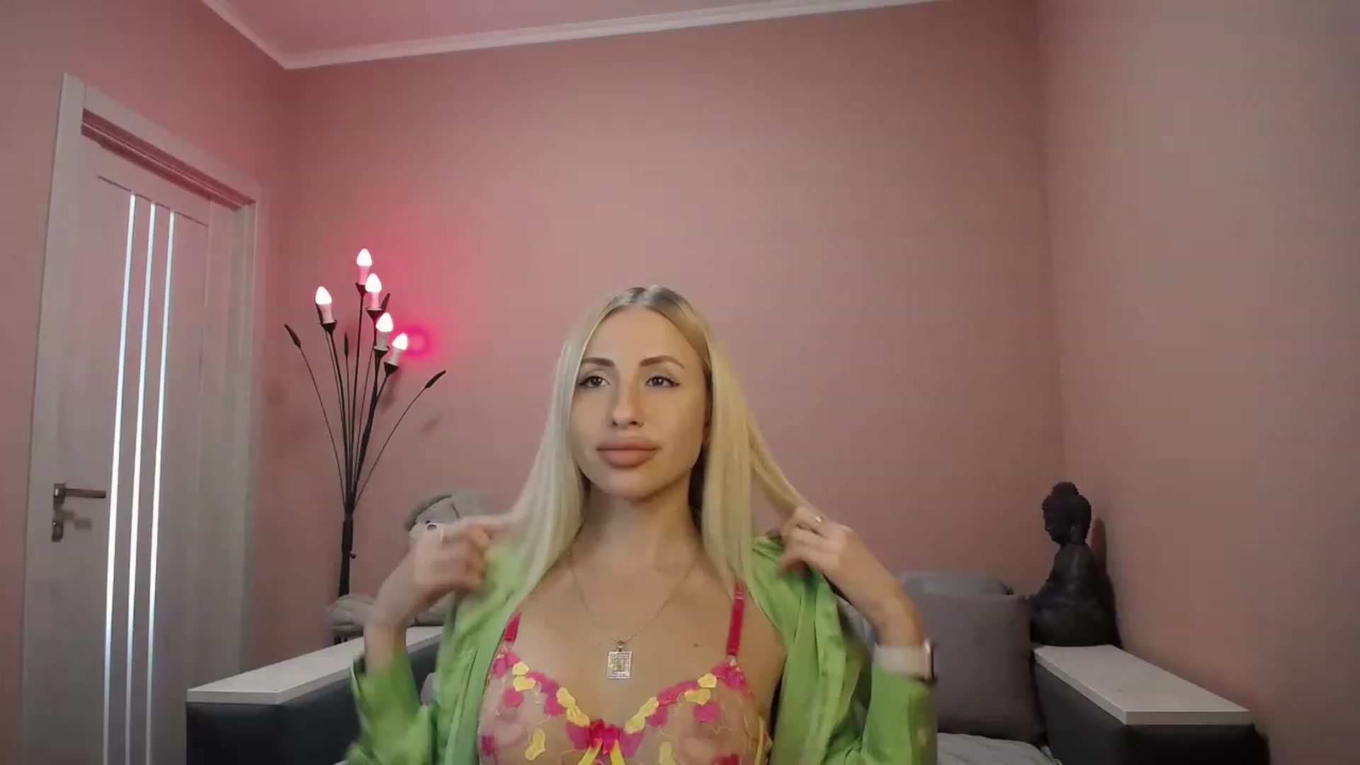 Gallery image thumbnail from KimKalash's myfreecams stream on, 08/13/2023, 11:15 image 6 of 20
