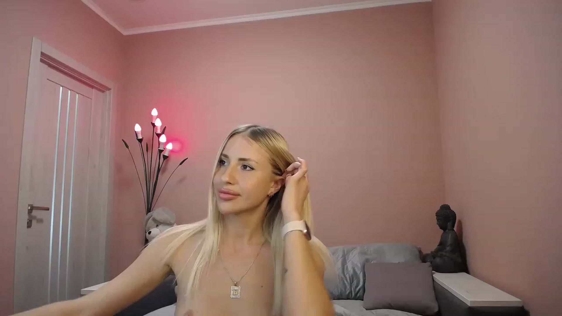Gallery image thumbnail from KimKalash's myfreecams stream on, 08/19/2023, 13:47 image 20 of 20