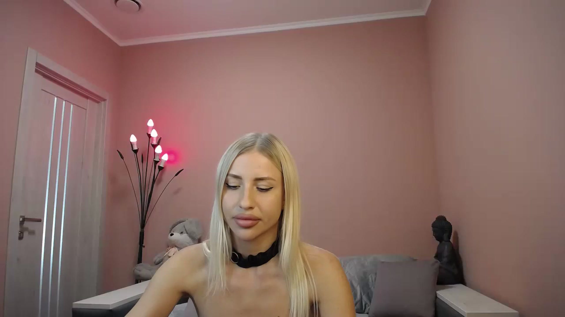 Gallery image thumbnail from KimKalash's myfreecams stream on, 08/21/2023, 11:33 image 1 of 20