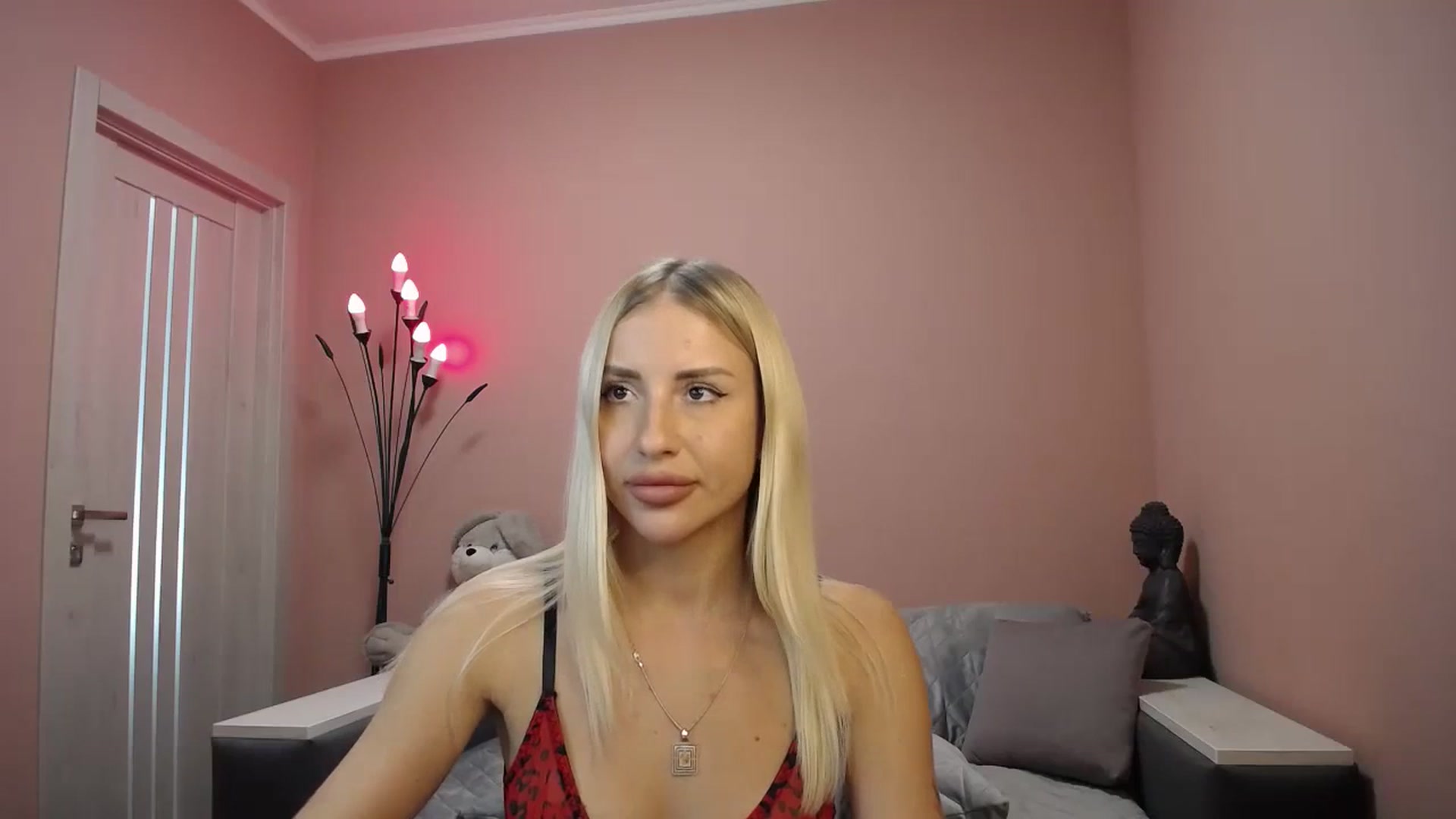 Gallery image thumbnail from KimKalash's myfreecams stream on, 08/26/2023, 09:41 image 12 of 20