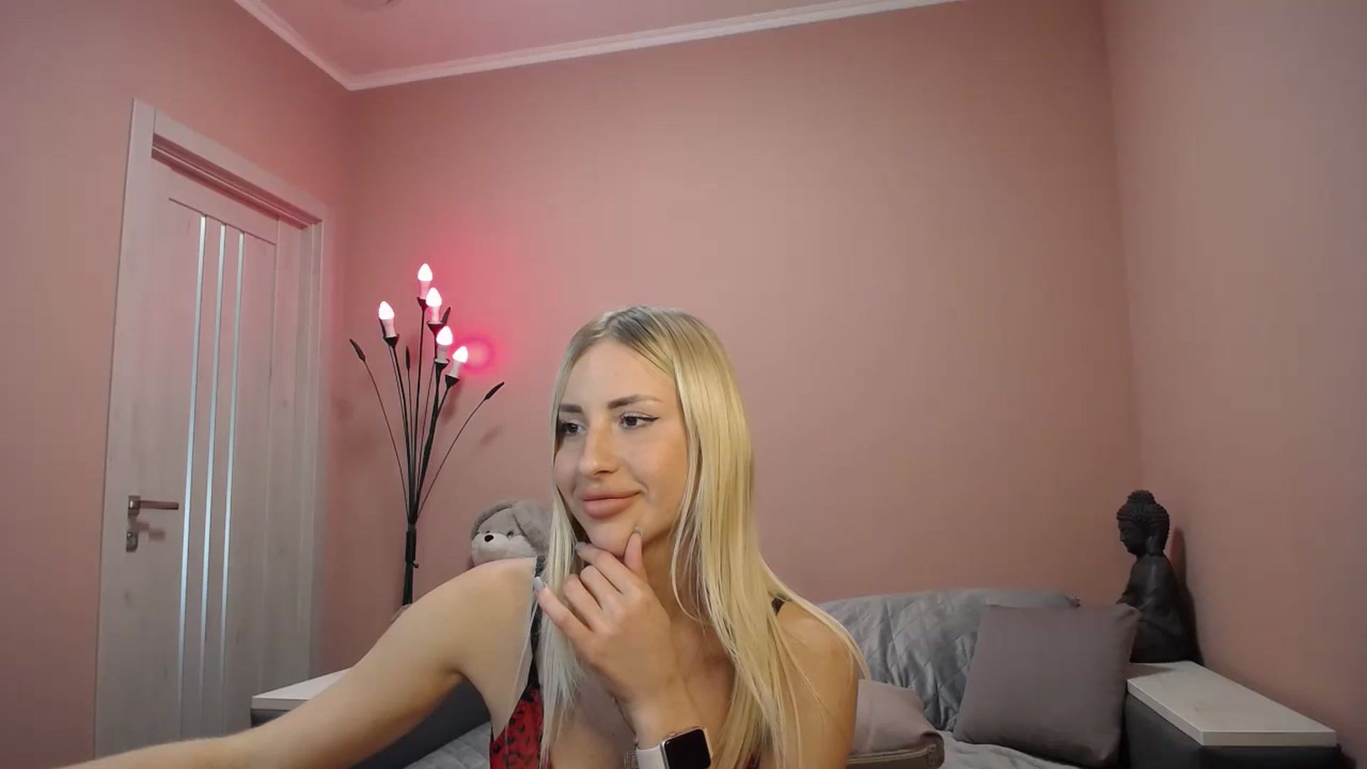 Gallery image thumbnail from KimKalash's myfreecams stream on, 08/26/2023, 12:51 image 17 of 20