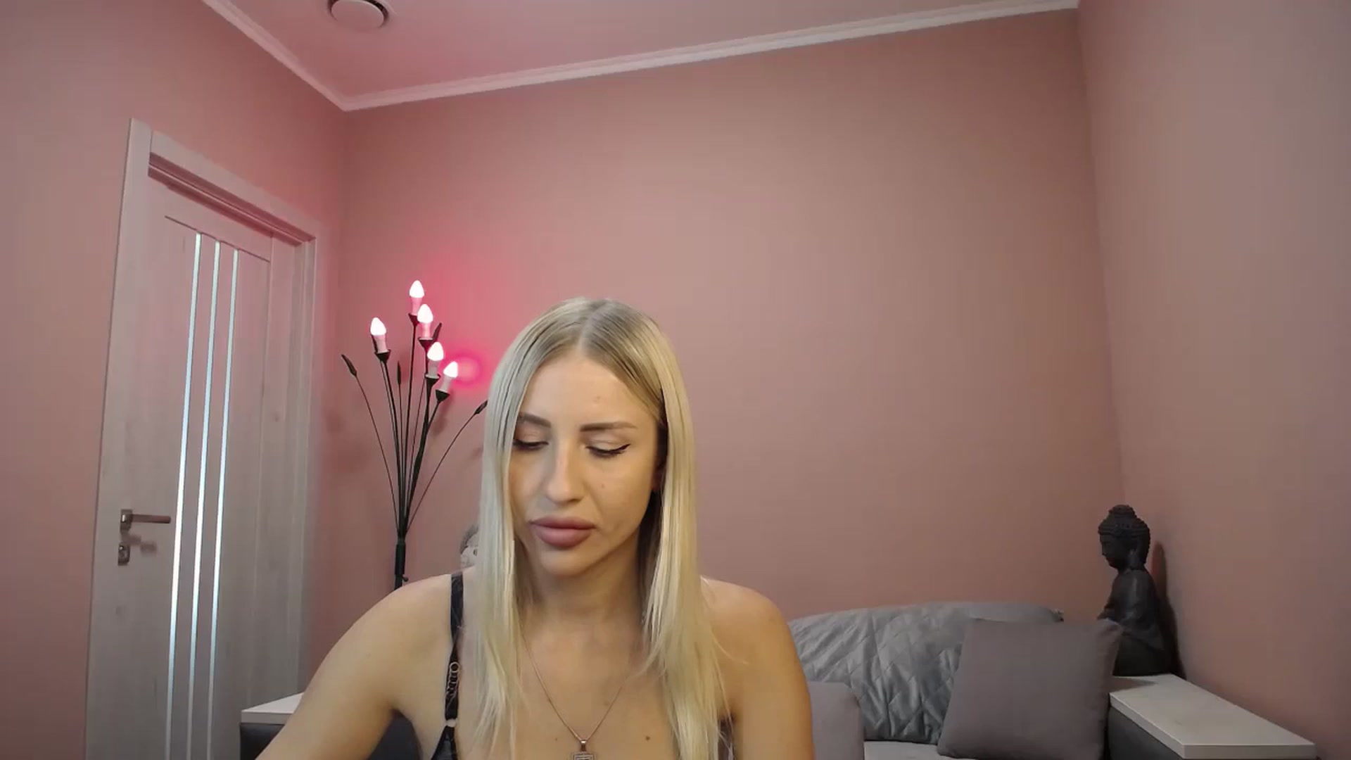 Gallery image thumbnail from KimKalash's myfreecams stream on, 08/27/2023, 11:26 image 2 of 20