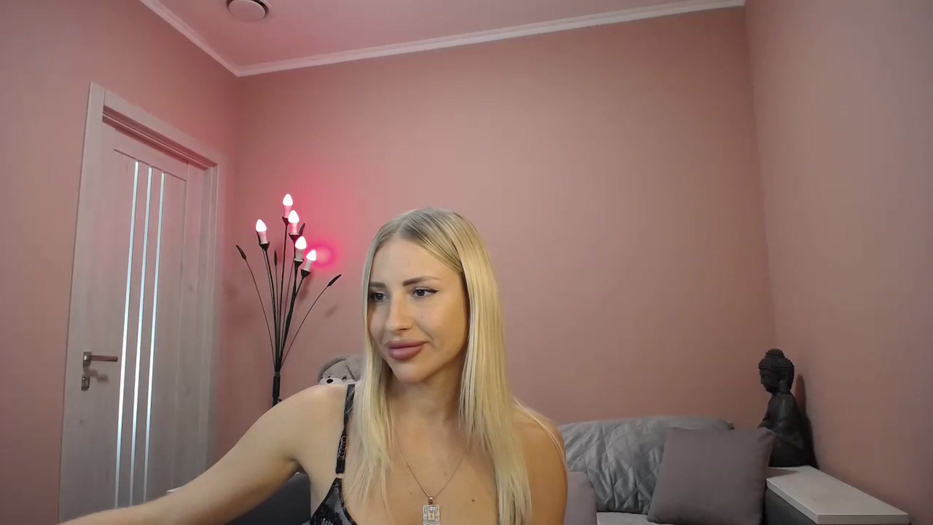 Gallery image thumbnail from KimKalash's myfreecams stream on, 08/27/2023, 11:26 image 6 of 20