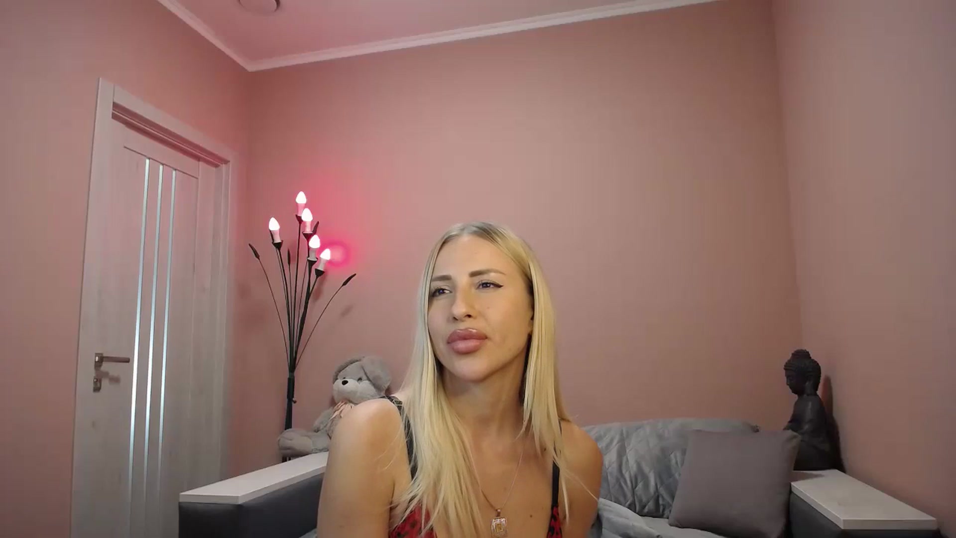 Gallery image thumbnail from KimKalash's myfreecams stream on, 08/27/2023, 13:02 image 5 of 20