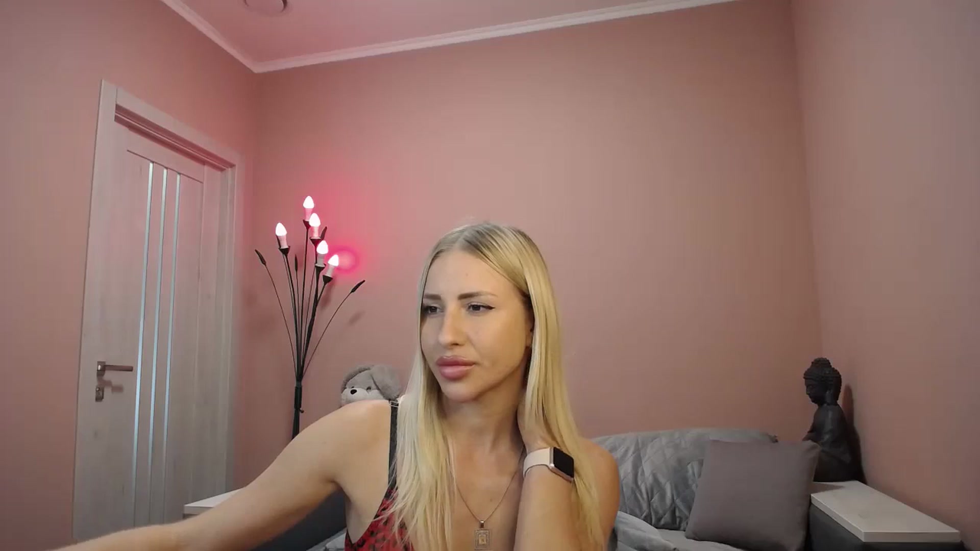 Gallery image thumbnail from KimKalash's myfreecams stream on, 08/27/2023, 13:02 image 6 of 20